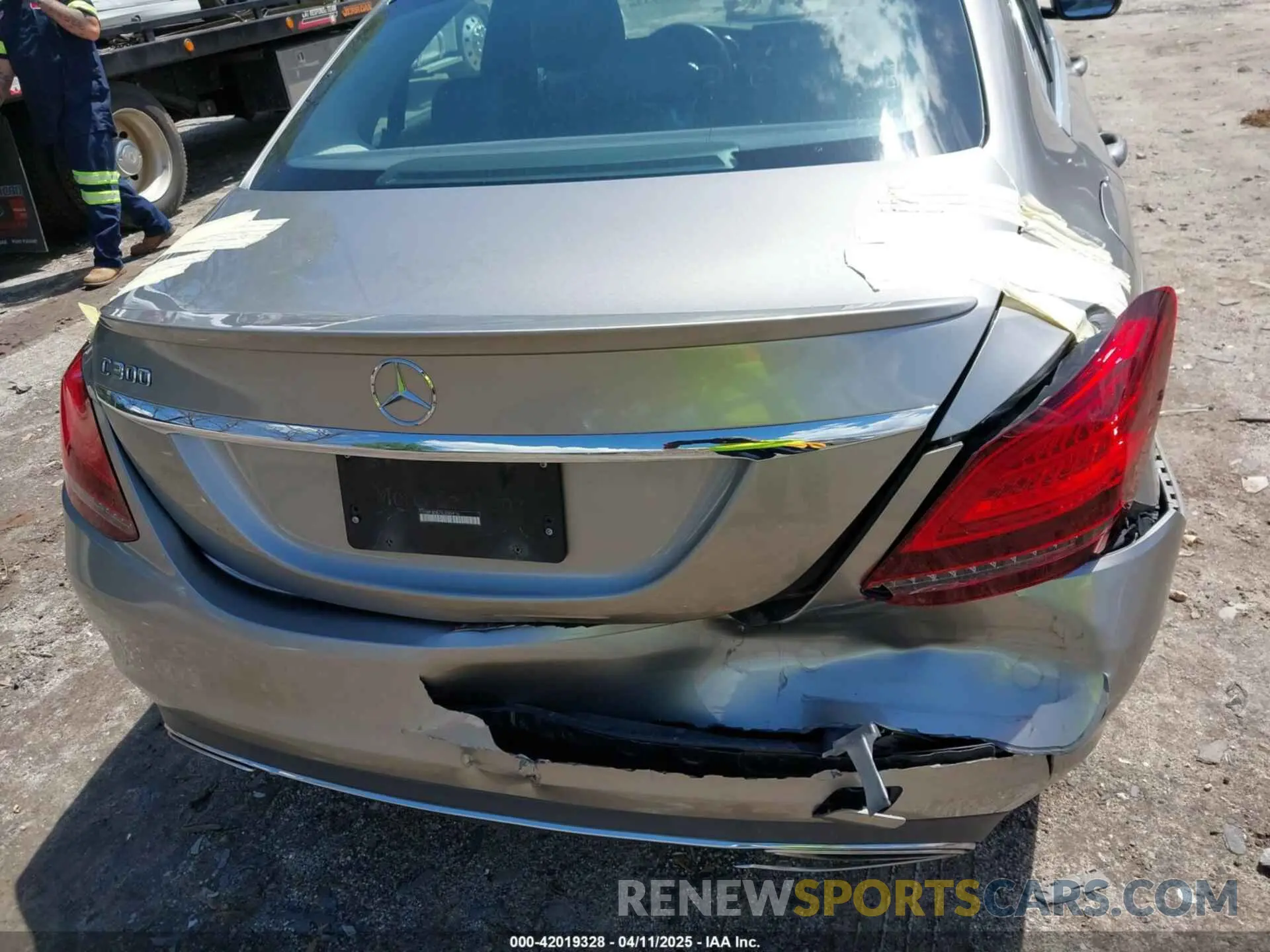 6 fotografías del automóvil dañado 55SWF8DB7KU285916 MERCEDES-BENZ C 300 2019