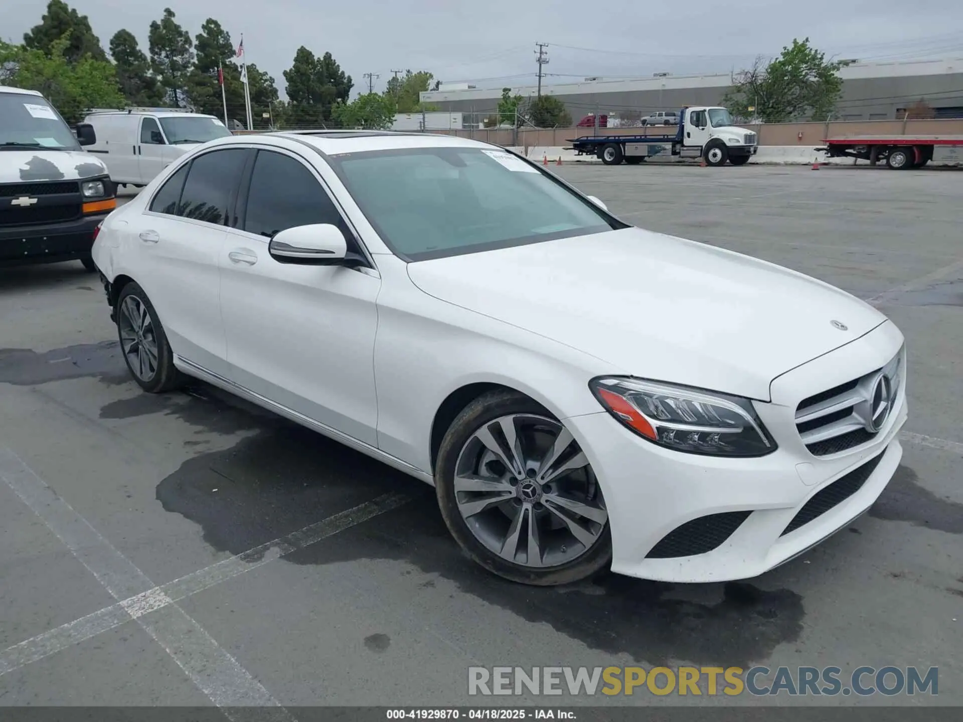 1 fotografías del automóvil dañado 55SWF8DB7KU299640 MERCEDES-BENZ C 300 2019