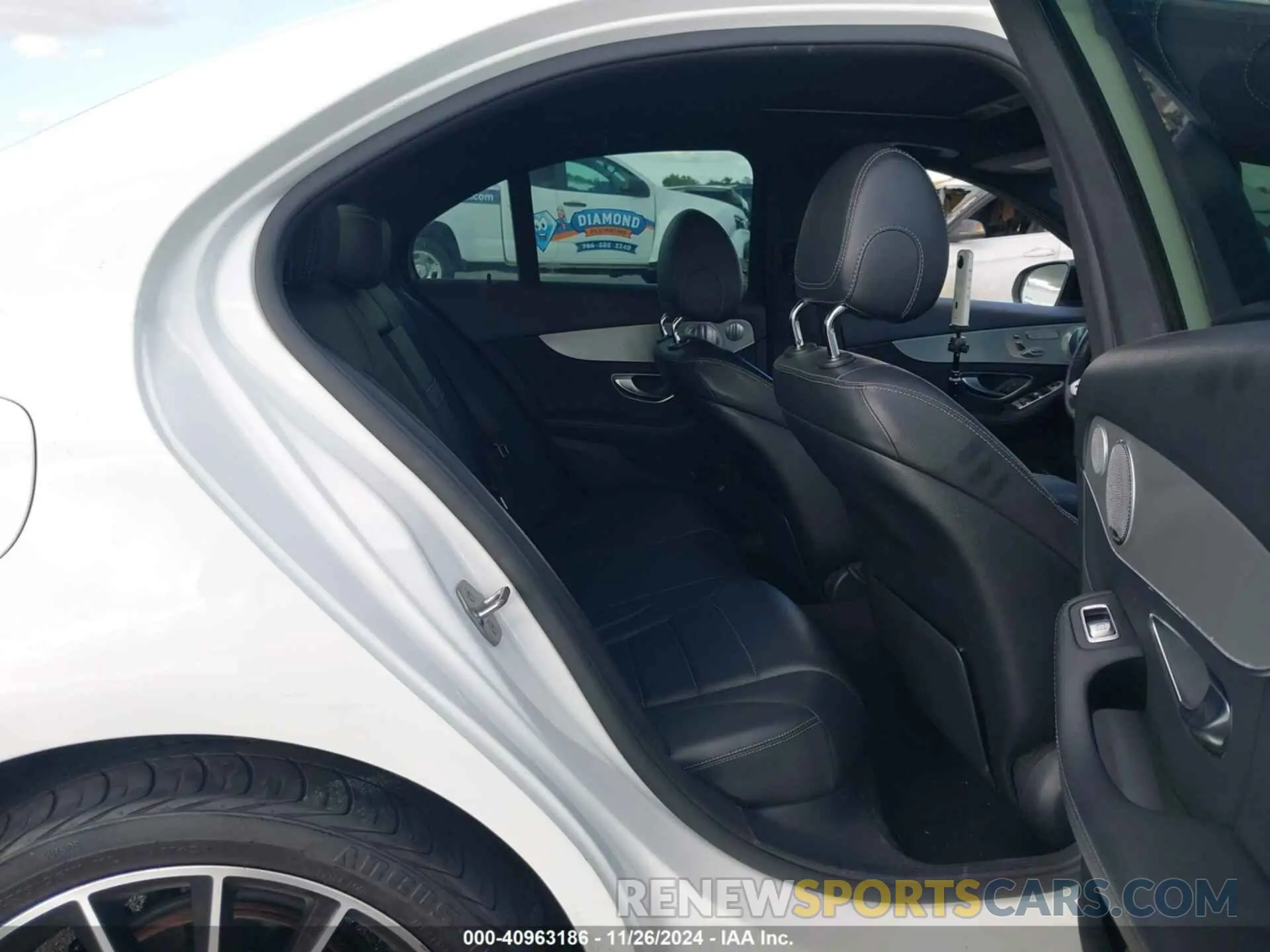 8 fotografías del automóvil dañado 55SWF8DB8KU311262 MERCEDES-BENZ C 300 2019