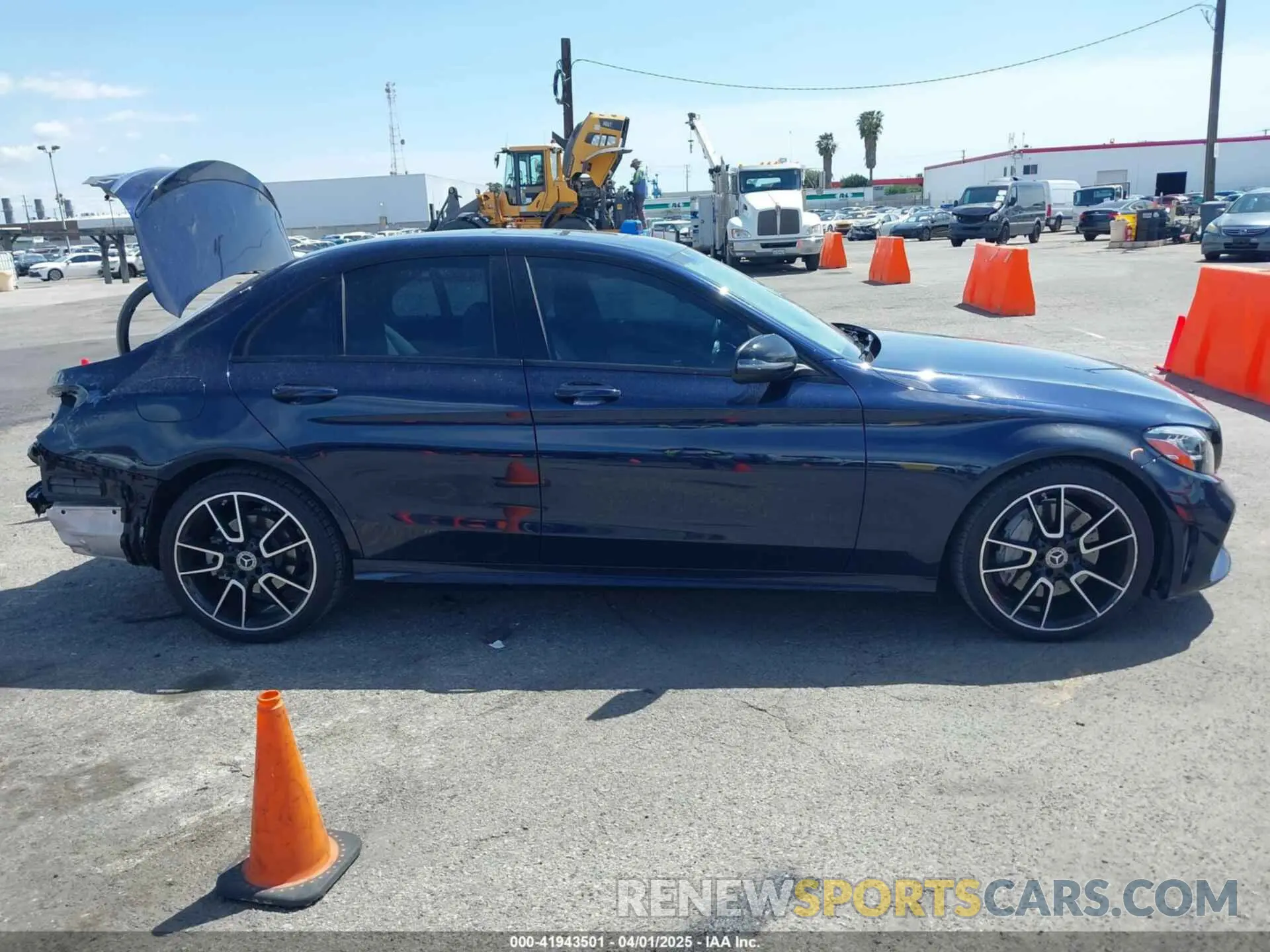 13 fotografías del automóvil dañado 55SWF8DB9KU321024 MERCEDES-BENZ C 300 2019