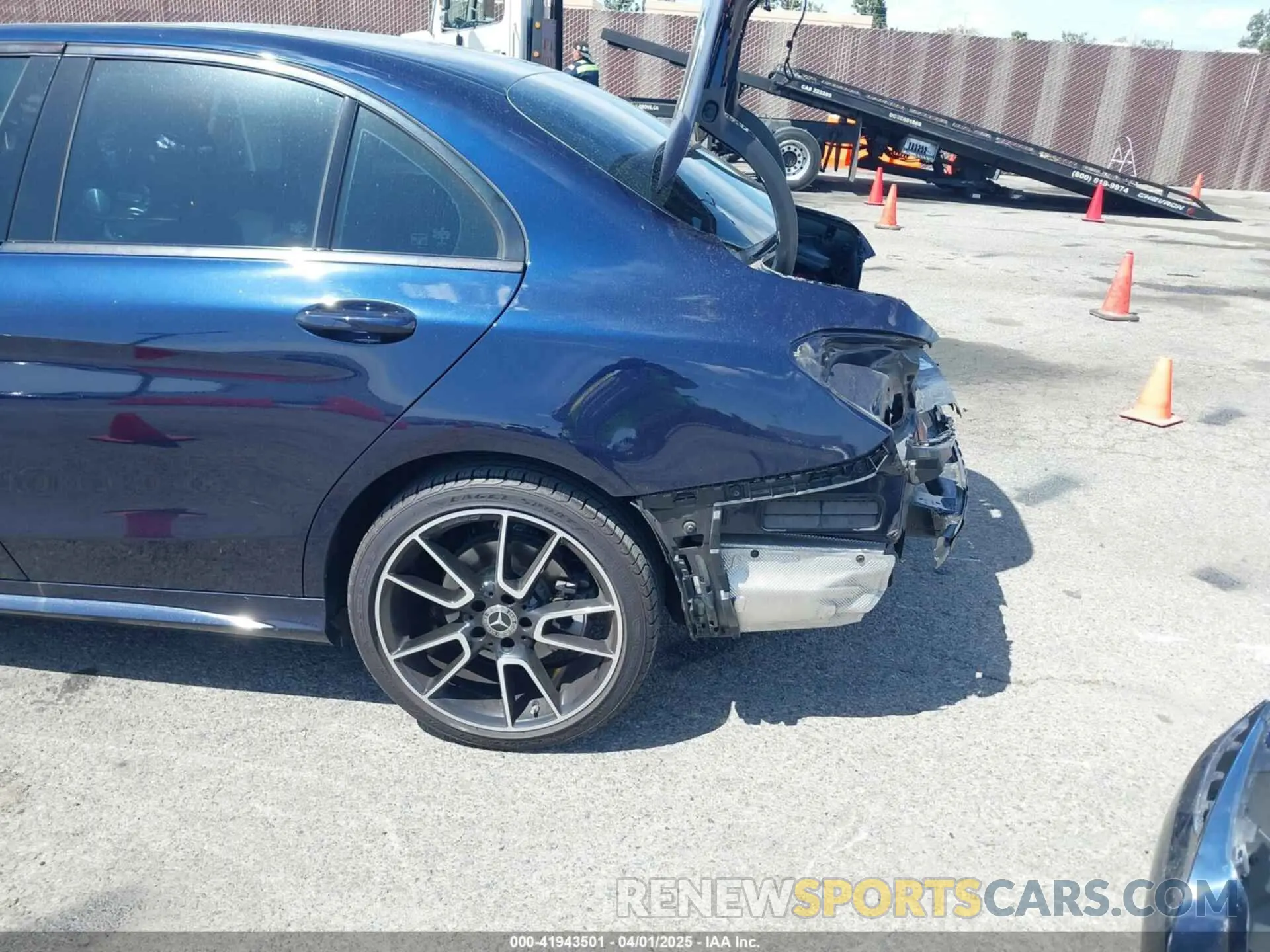 3 fotografías del automóvil dañado 55SWF8DB9KU321024 MERCEDES-BENZ C 300 2019