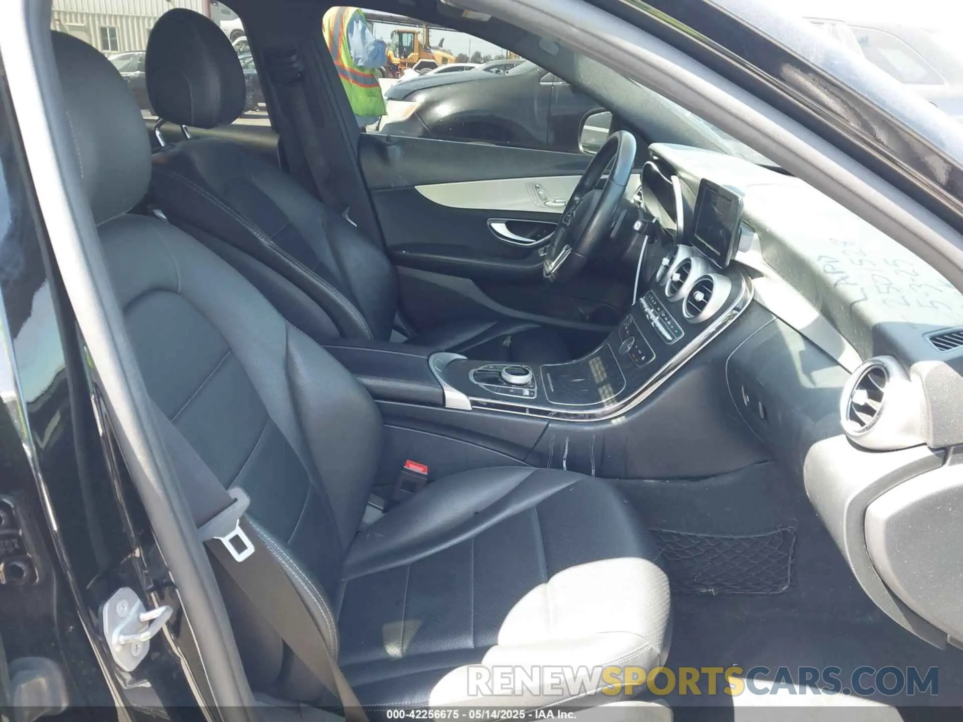5 fotografías del automóvil dañado 55SWF8DBXKU308962 MERCEDES-BENZ C 300 2019