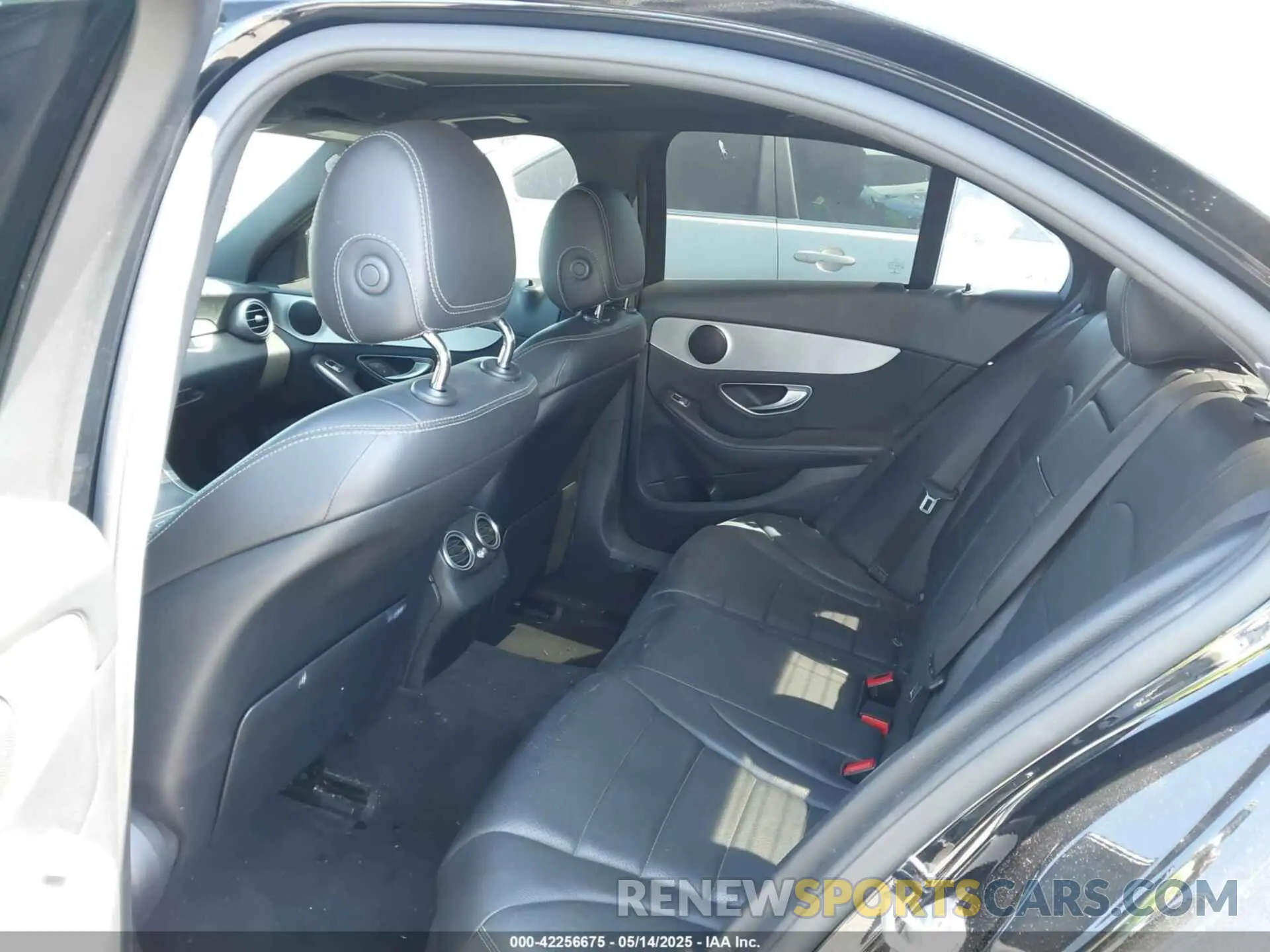 8 fotografías del automóvil dañado 55SWF8DBXKU308962 MERCEDES-BENZ C 300 2019
