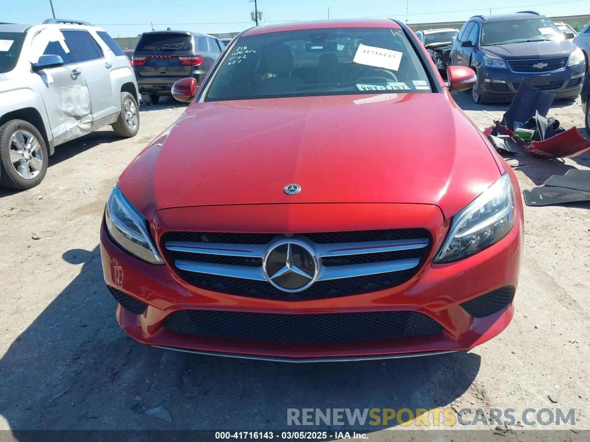 13 fotografías del automóvil dañado 55SWF8DBXKU310078 MERCEDES-BENZ C 300 2019