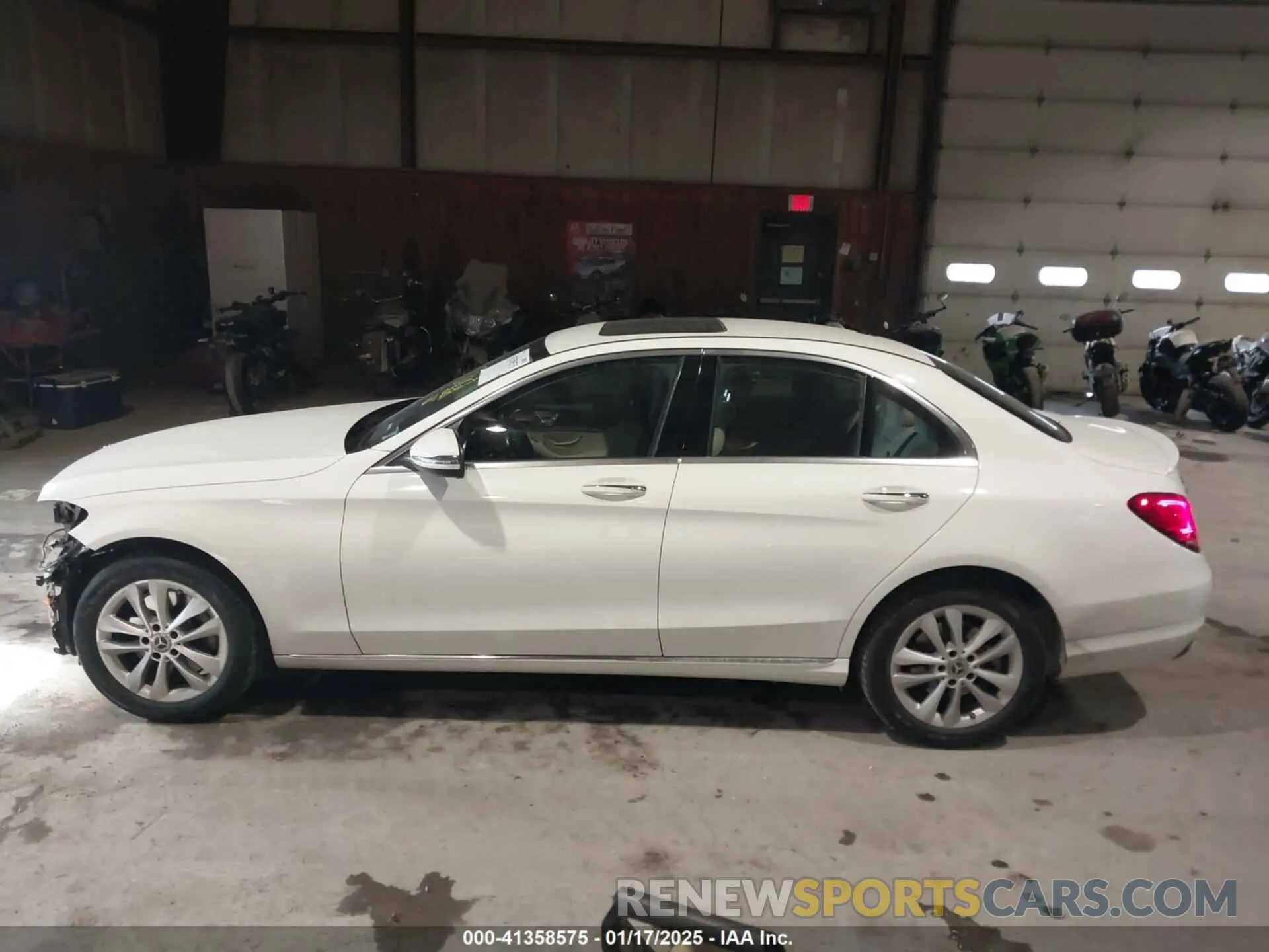 15 fotografías del automóvil dañado 55SWF8EB0KU286808 MERCEDES-BENZ C 300 2019