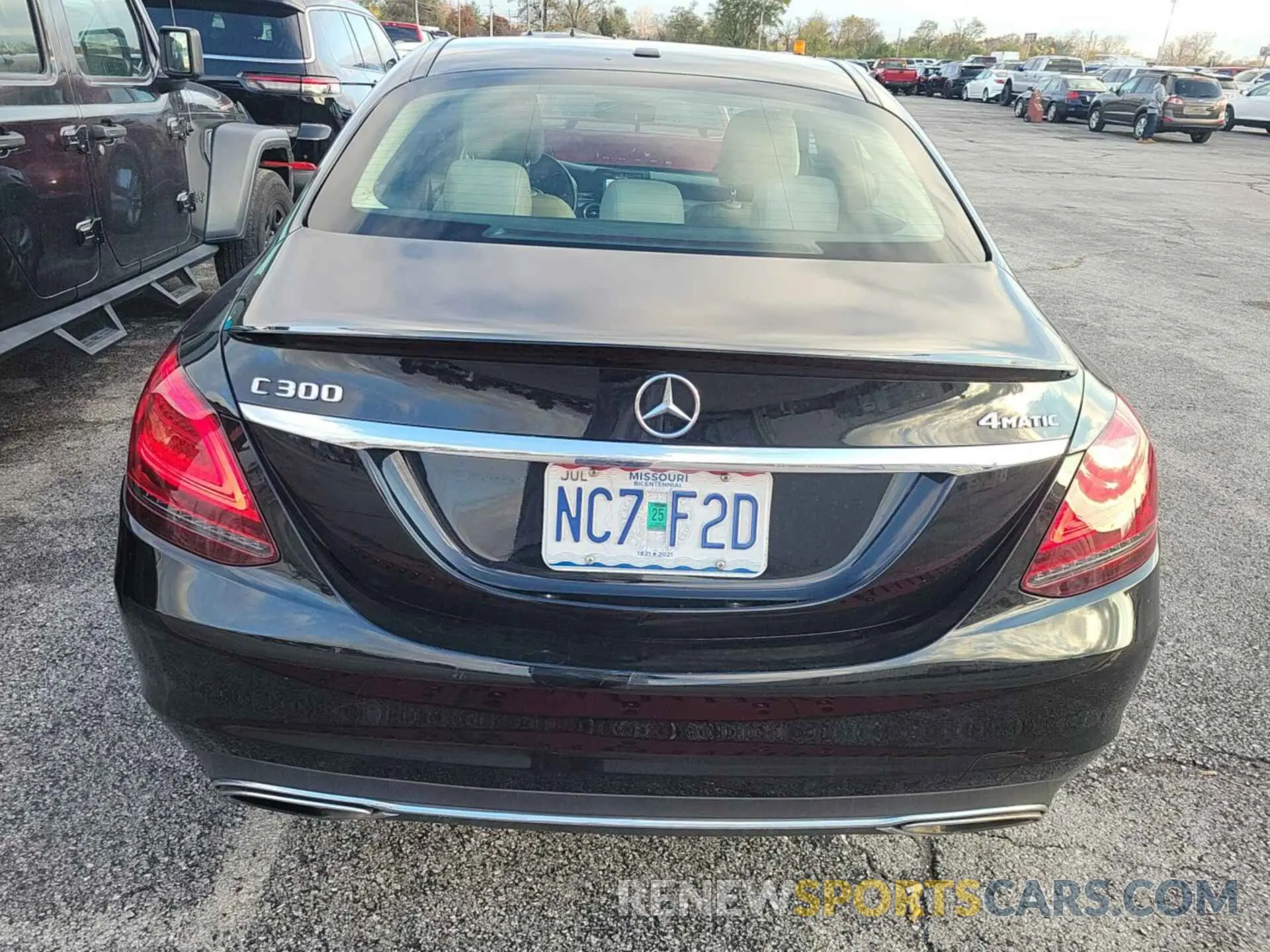22 fotografías del automóvil dañado 55SWF8EB0KU311190 MERCEDES-BENZ C 300 2019