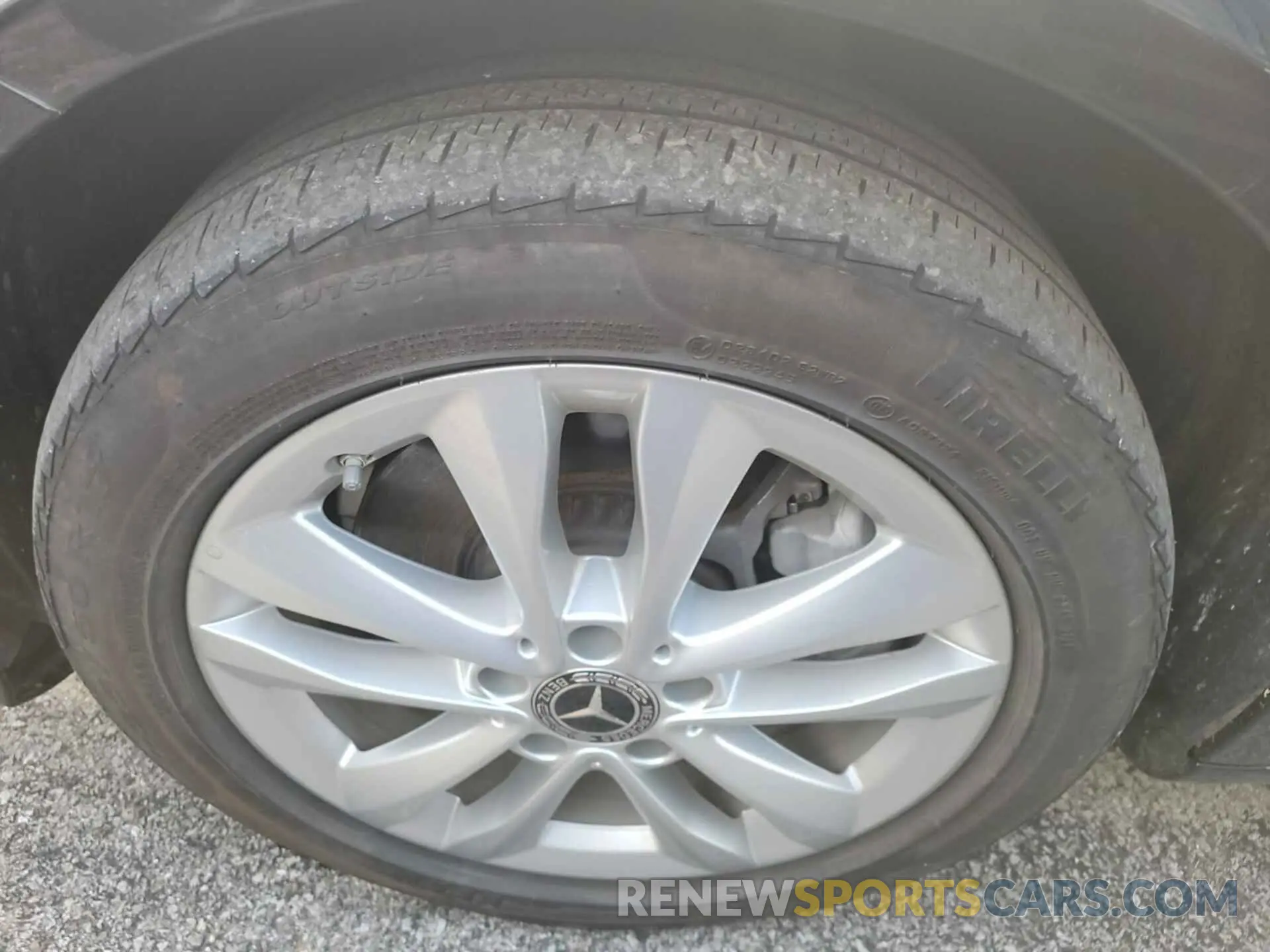 23 fotografías del automóvil dañado 55SWF8EB0KU311190 MERCEDES-BENZ C 300 2019