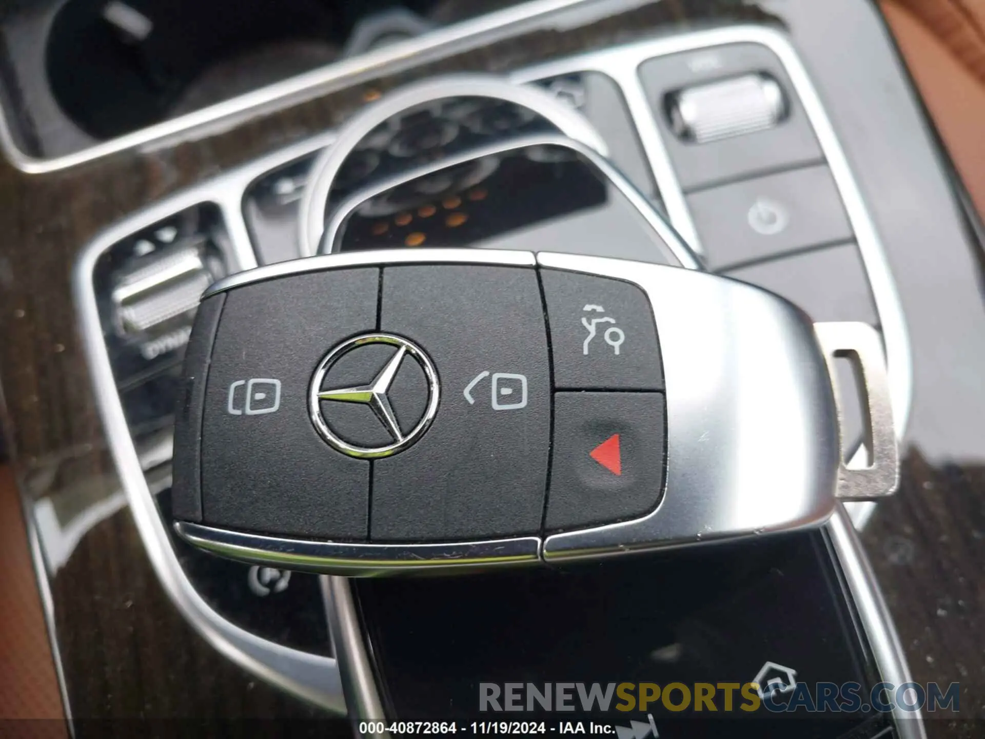 11 fotografías del automóvil dañado 55SWF8EB1KU292942 MERCEDES-BENZ C 300 2019