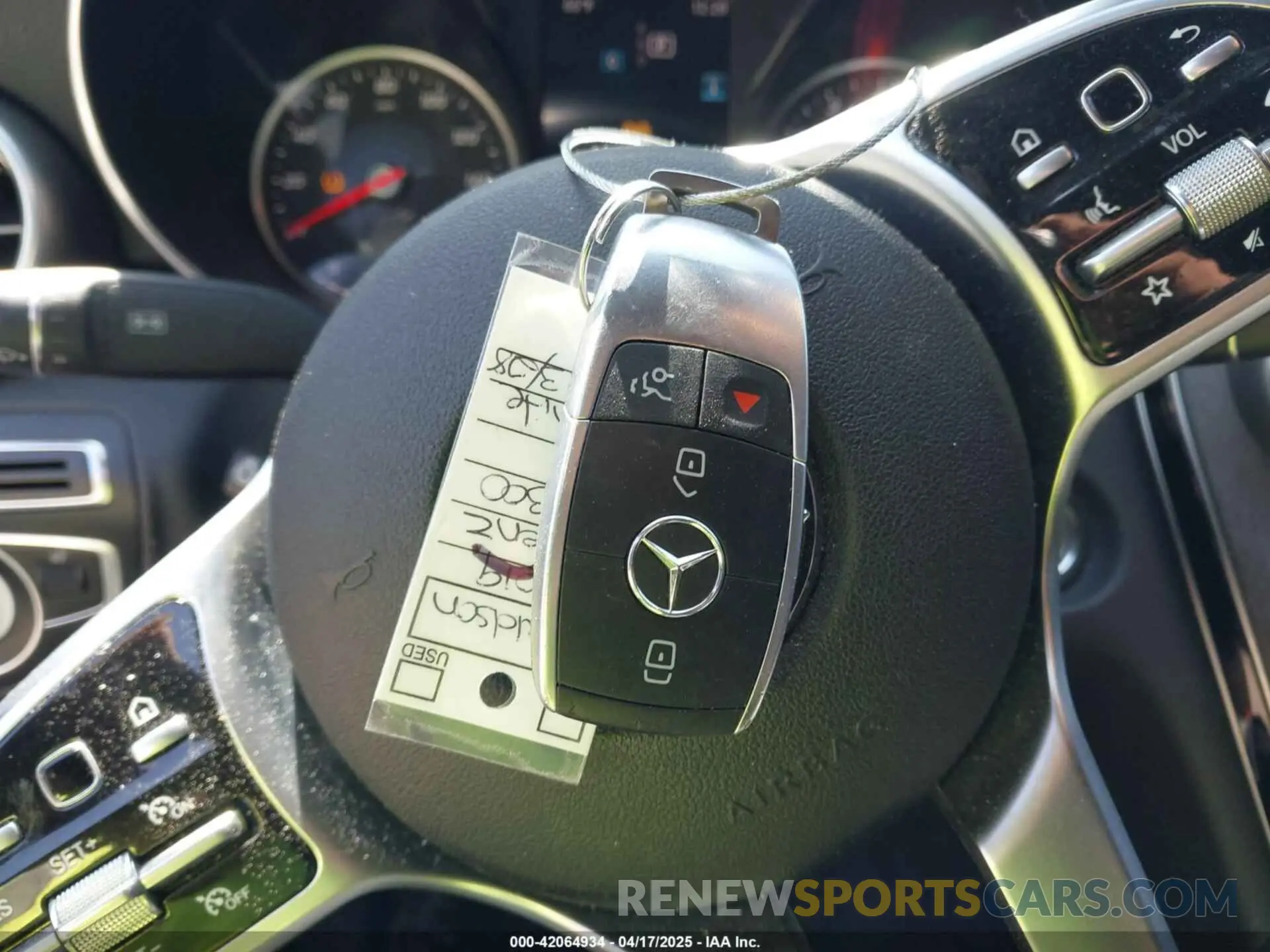 11 fotografías del automóvil dañado 55SWF8EB3KU297396 MERCEDES-BENZ C 300 2019