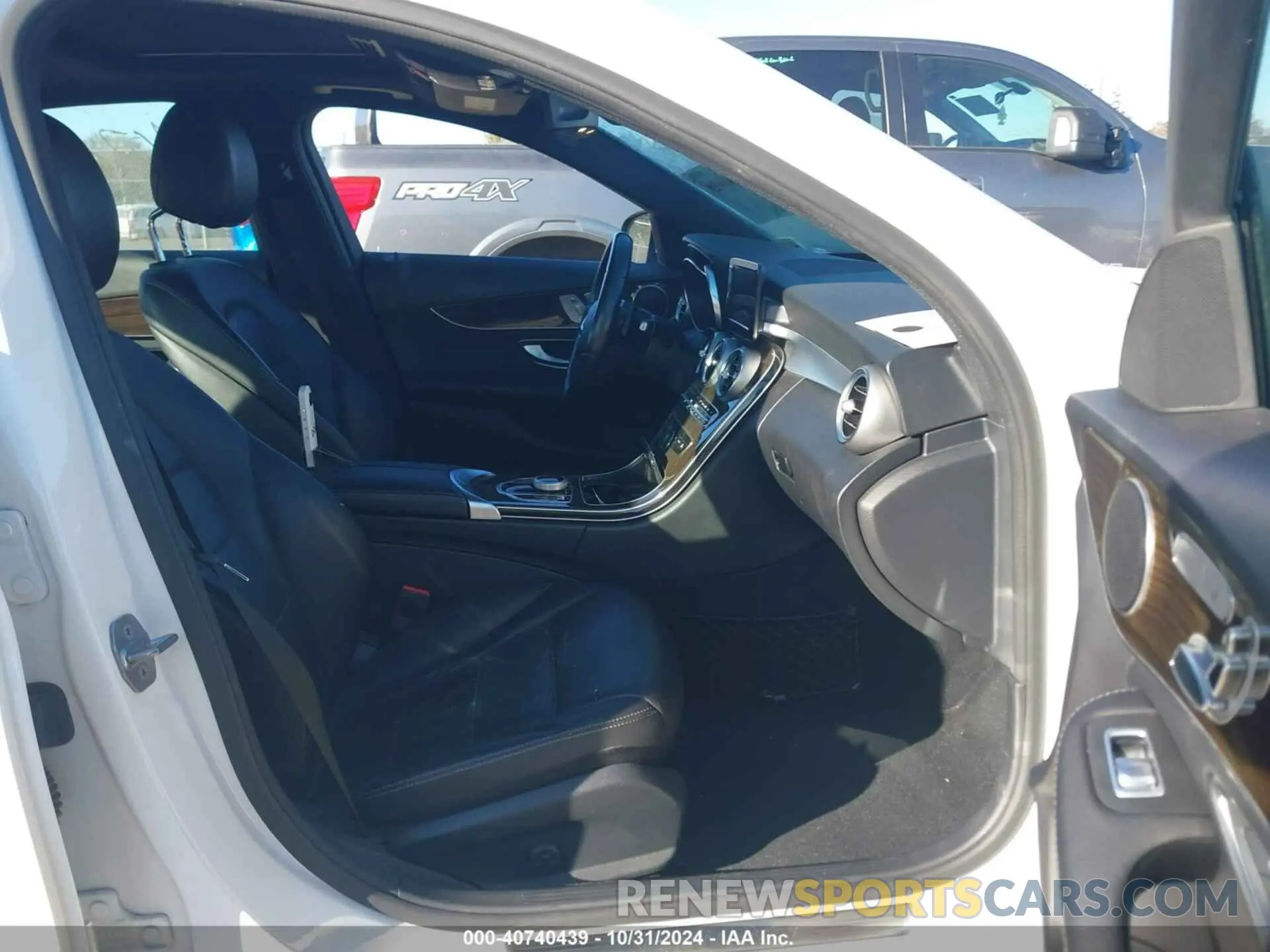 5 fotografías del automóvil dañado 55SWF8EB4KU292594 MERCEDES-BENZ C 300 2019
