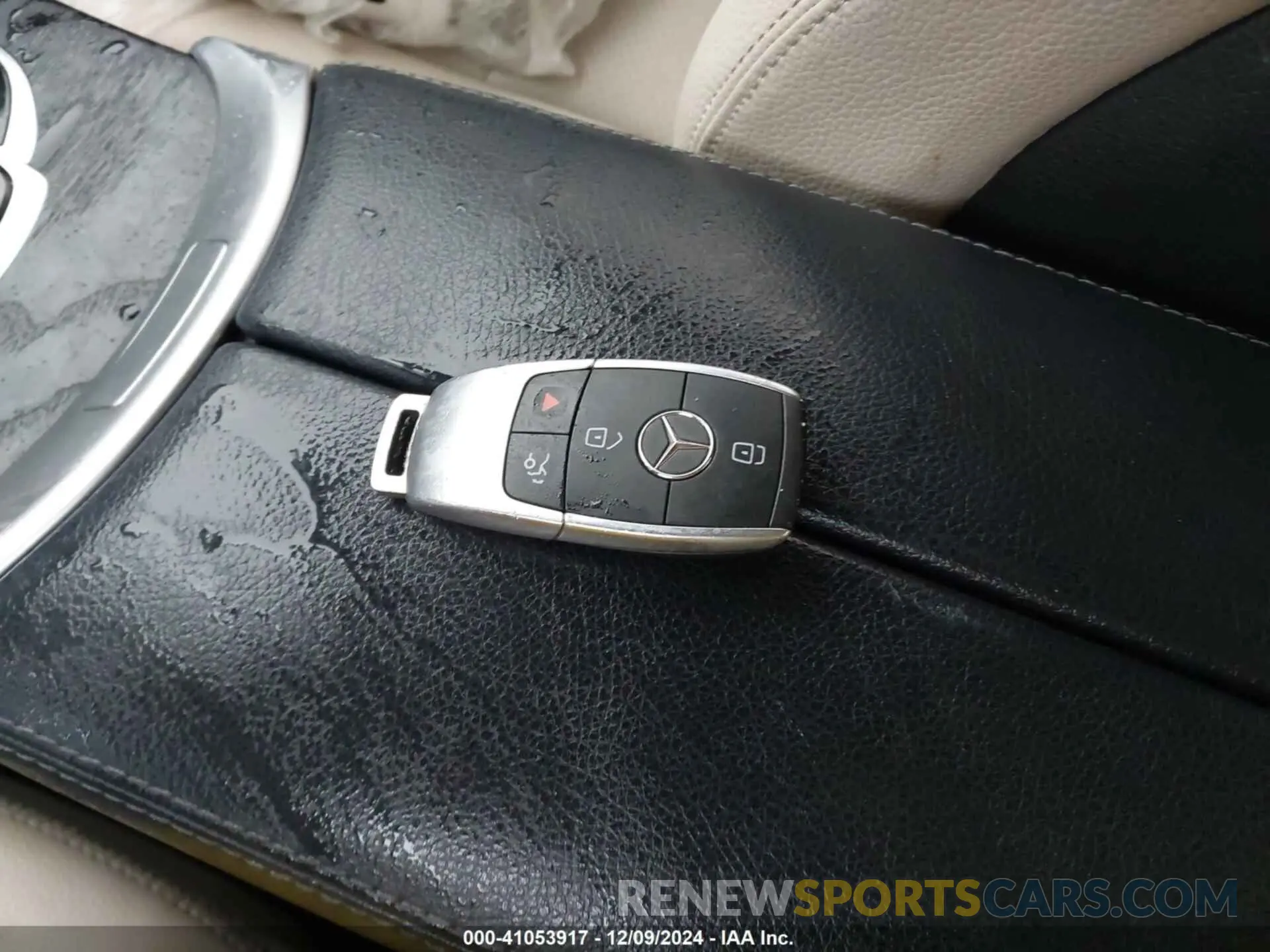 11 fotografías del automóvil dañado 55SWF8EB4KU320670 MERCEDES-BENZ C 300 2019