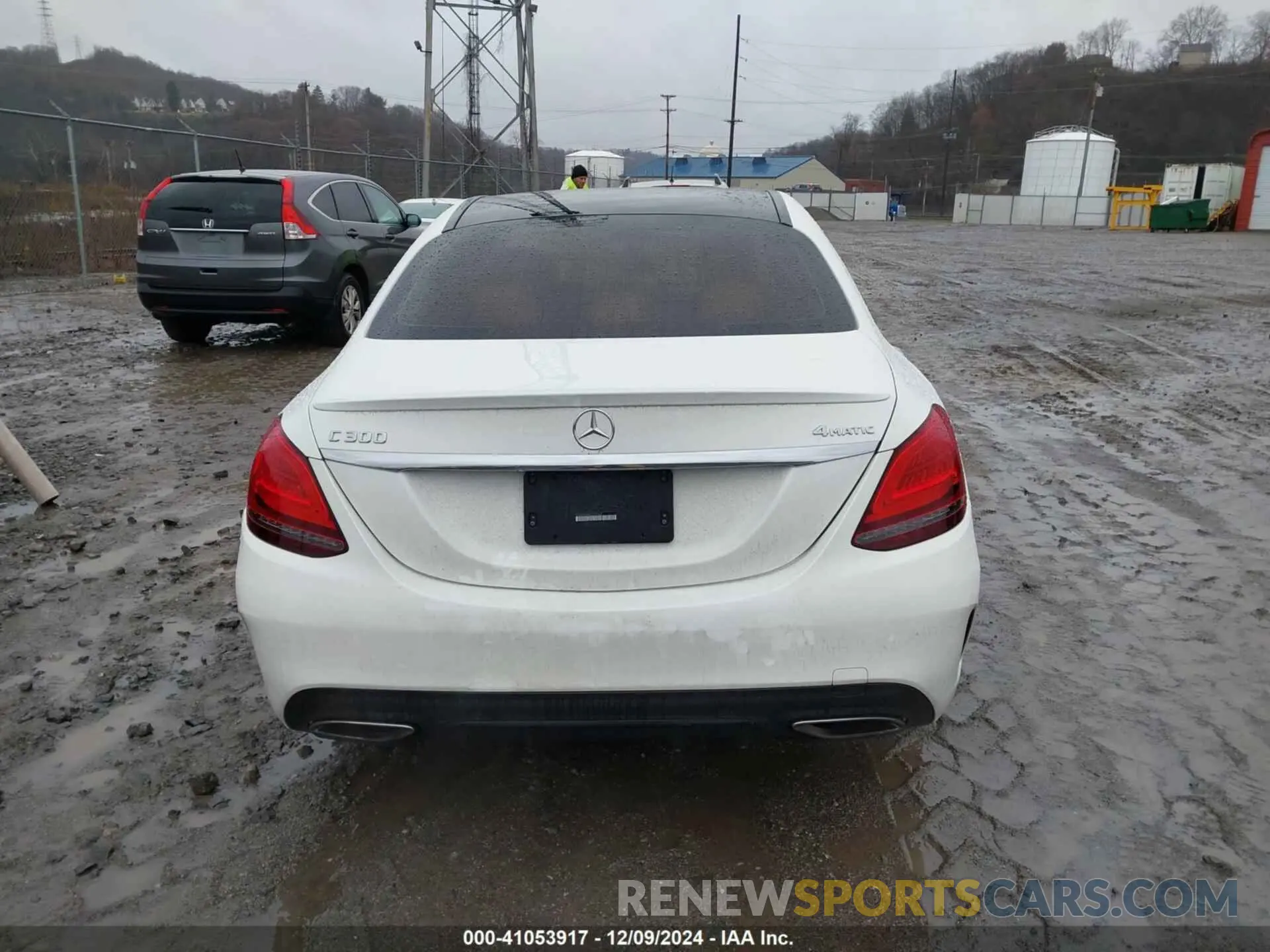 16 fotografías del automóvil dañado 55SWF8EB4KU320670 MERCEDES-BENZ C 300 2019