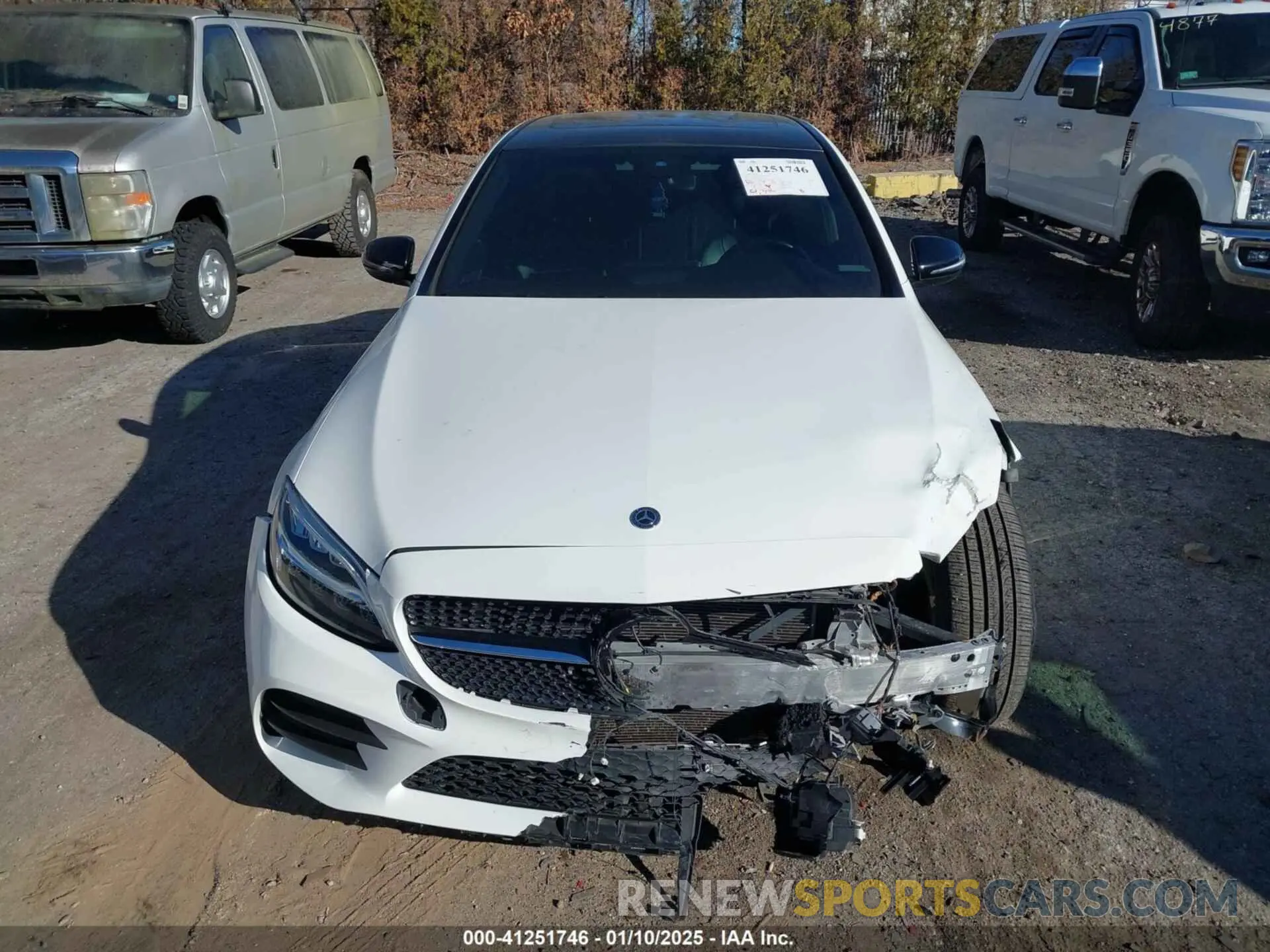 12 fotografías del automóvil dañado 55SWF8EB4KU321155 MERCEDES-BENZ C 300 2019