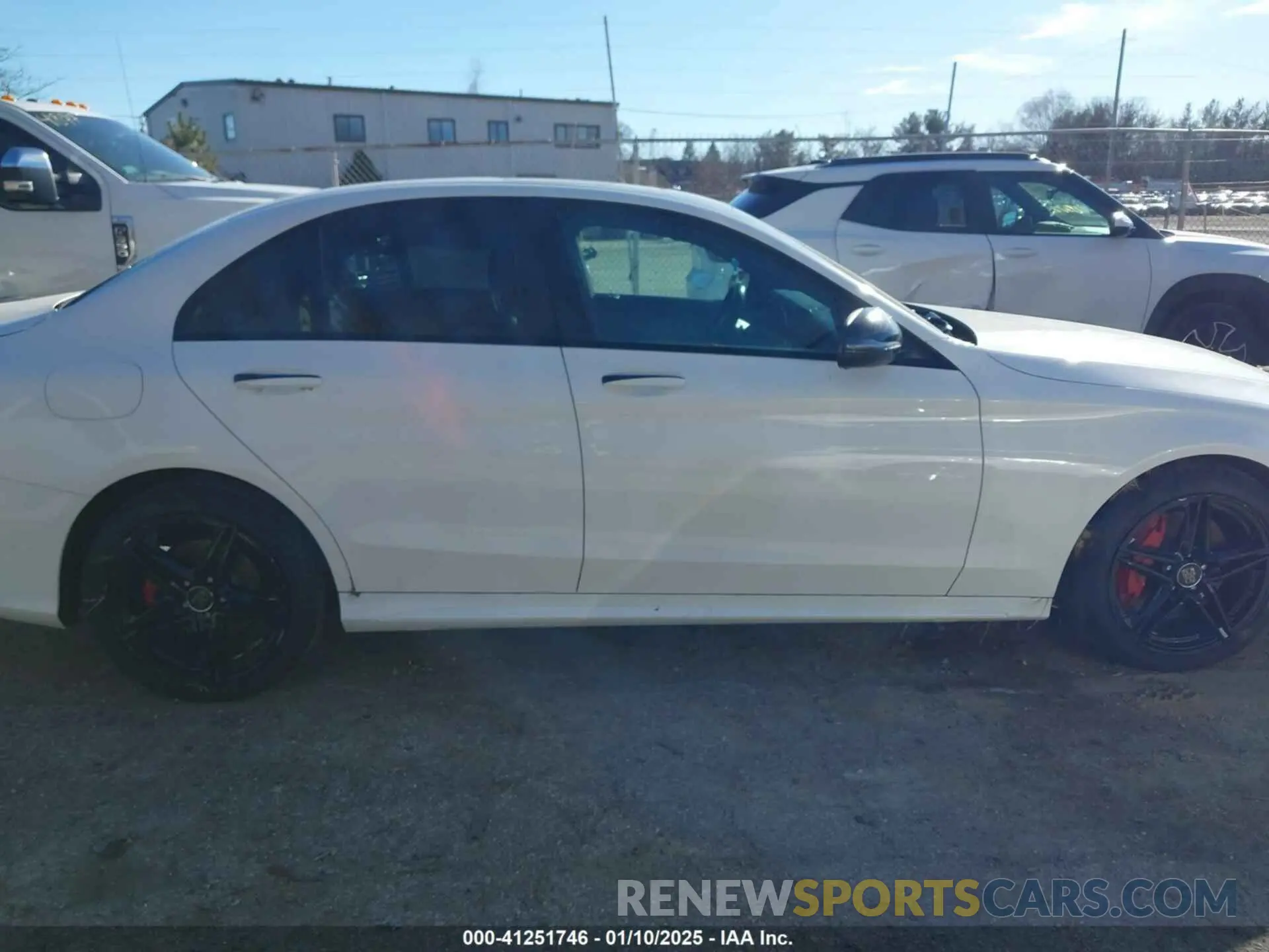 13 fotografías del automóvil dañado 55SWF8EB4KU321155 MERCEDES-BENZ C 300 2019
