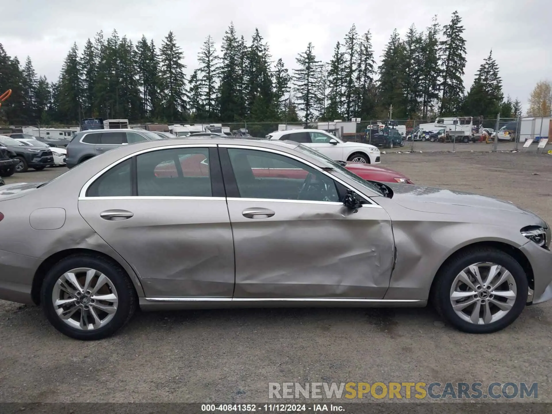 13 fotografías del automóvil dañado 55SWF8EB5KU285928 MERCEDES-BENZ C 300 2019