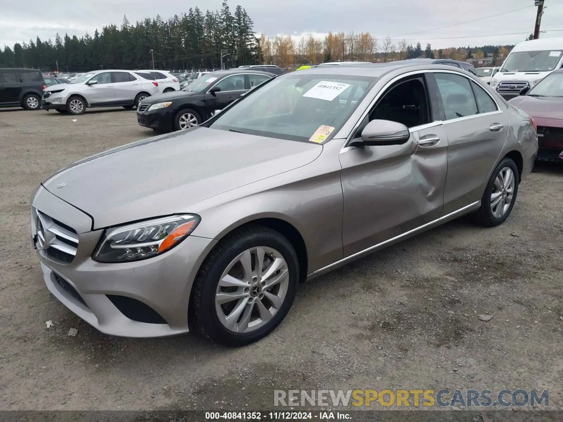 2 fotografías del automóvil dañado 55SWF8EB5KU285928 MERCEDES-BENZ C 300 2019