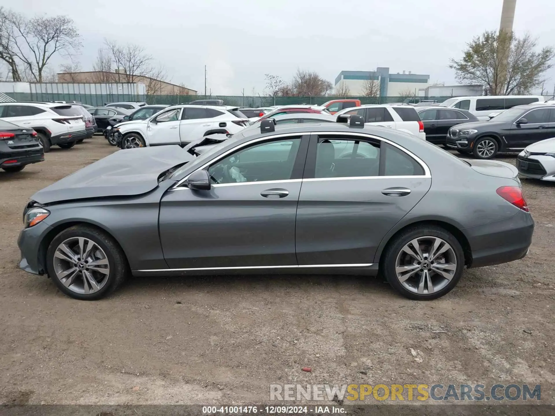 13 fotografías del automóvil dañado 55SWF8EB5KU296959 MERCEDES-BENZ C 300 2019