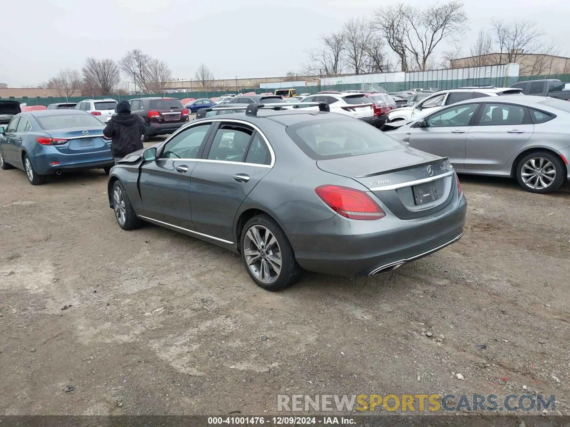 3 fotografías del automóvil dañado 55SWF8EB5KU296959 MERCEDES-BENZ C 300 2019