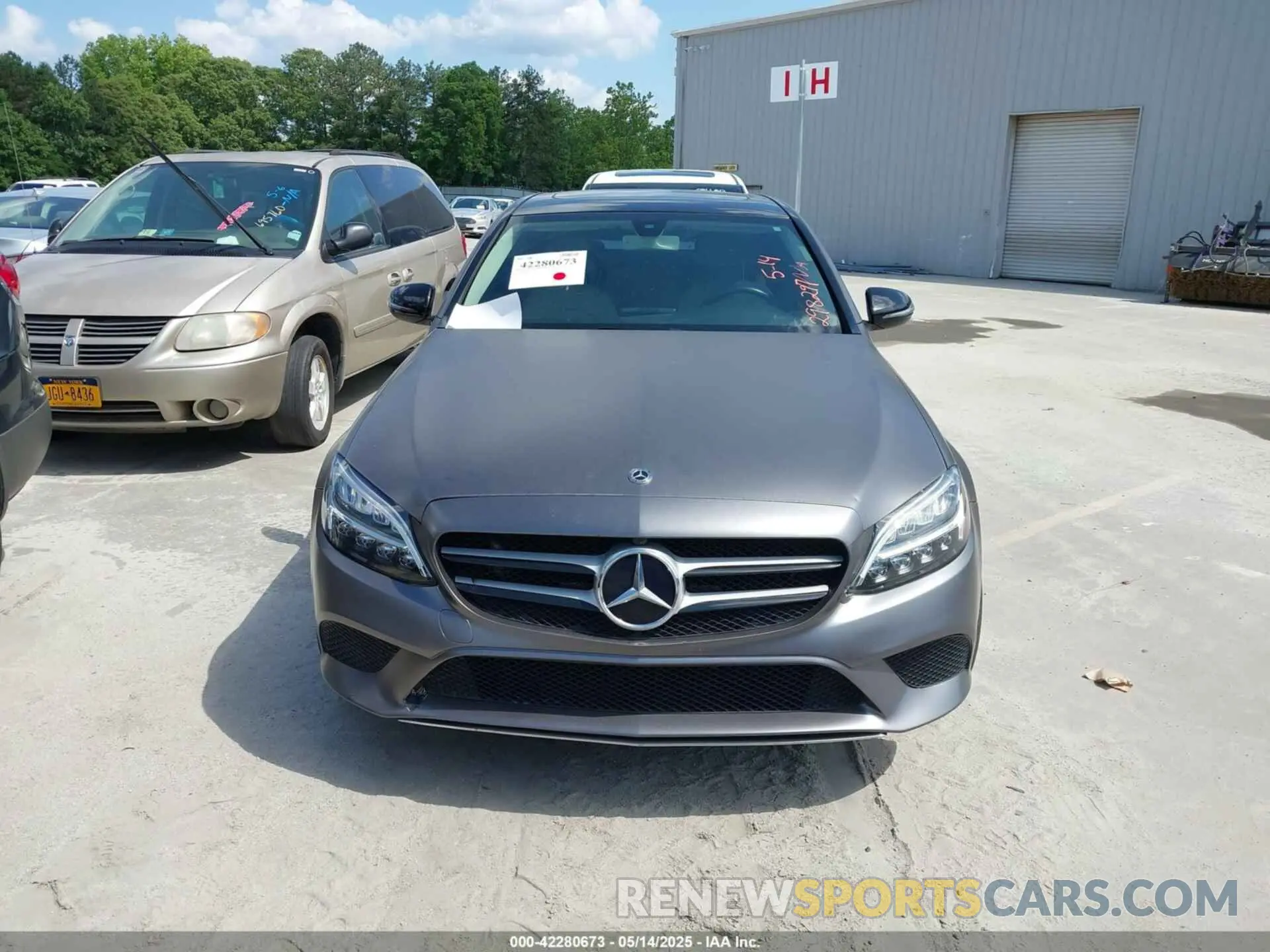 12 fotografías del automóvil dañado 55SWF8EB6KU298297 MERCEDES-BENZ C 300 2019