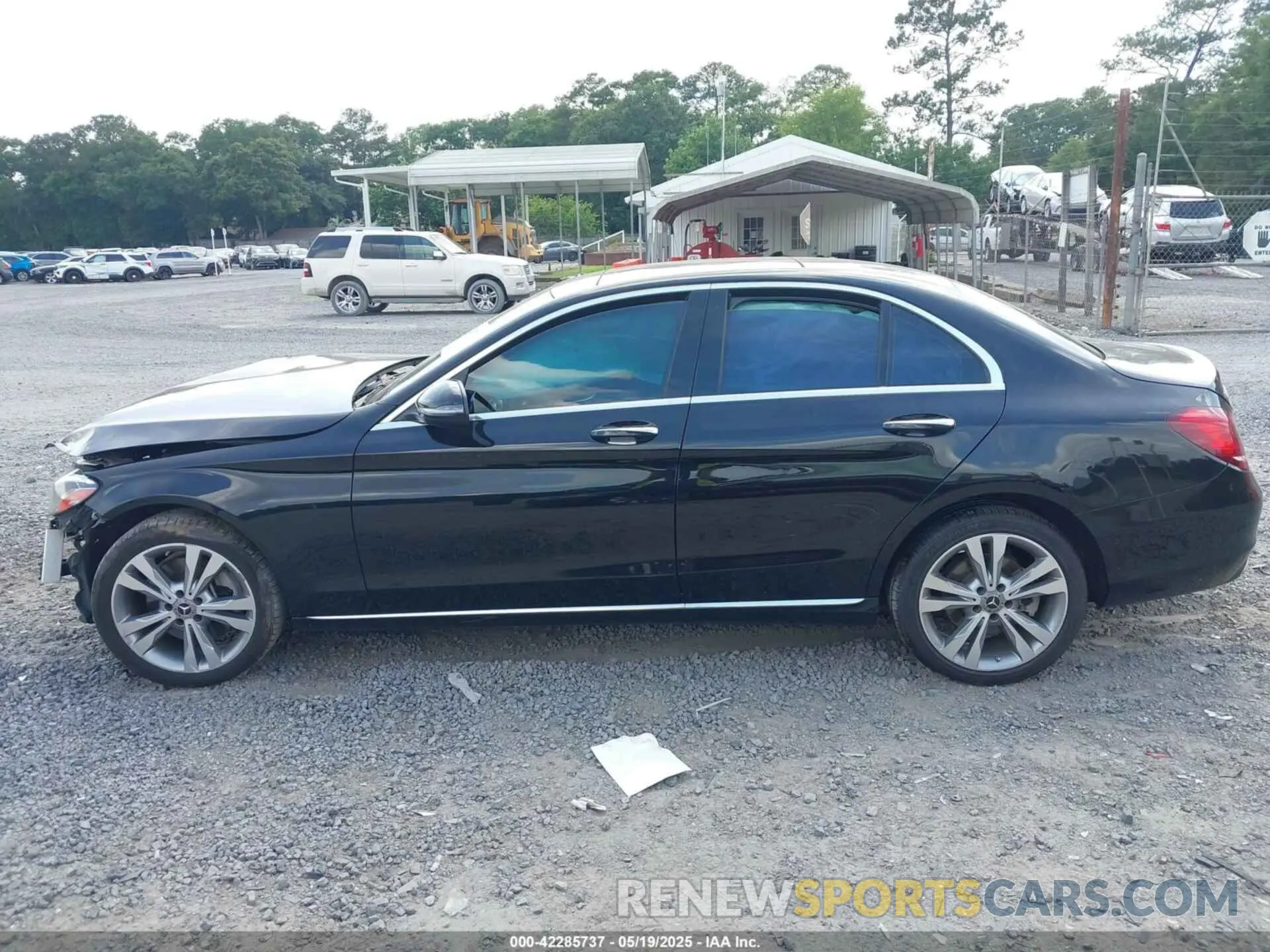 13 fotografías del automóvil dañado 55SWF8EB7KU301367 MERCEDES-BENZ C 300 2019