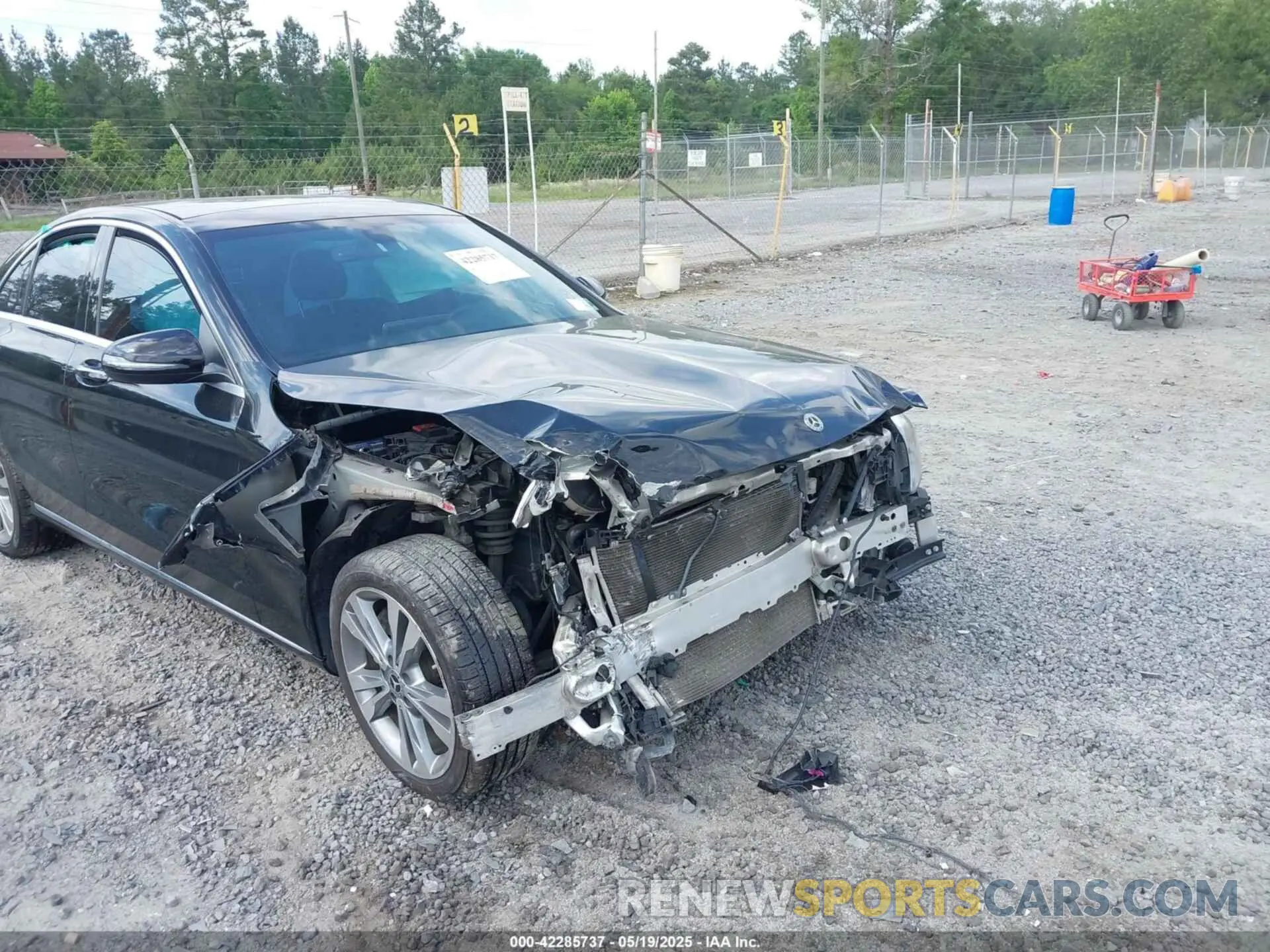 6 fotografías del automóvil dañado 55SWF8EB7KU301367 MERCEDES-BENZ C 300 2019