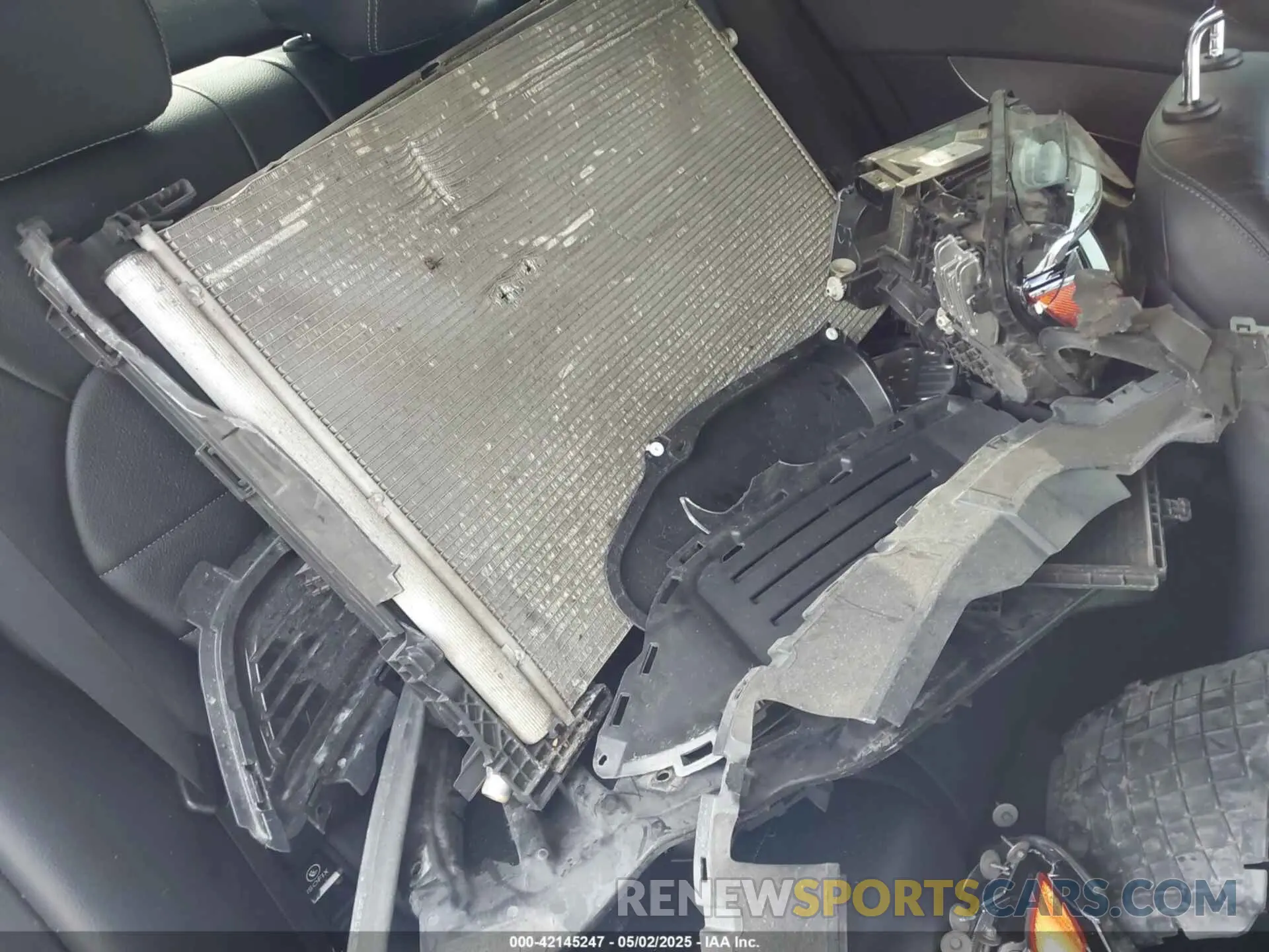8 fotografías del automóvil dañado 55SWF8EB8KU298995 MERCEDES-BENZ C 300 2019