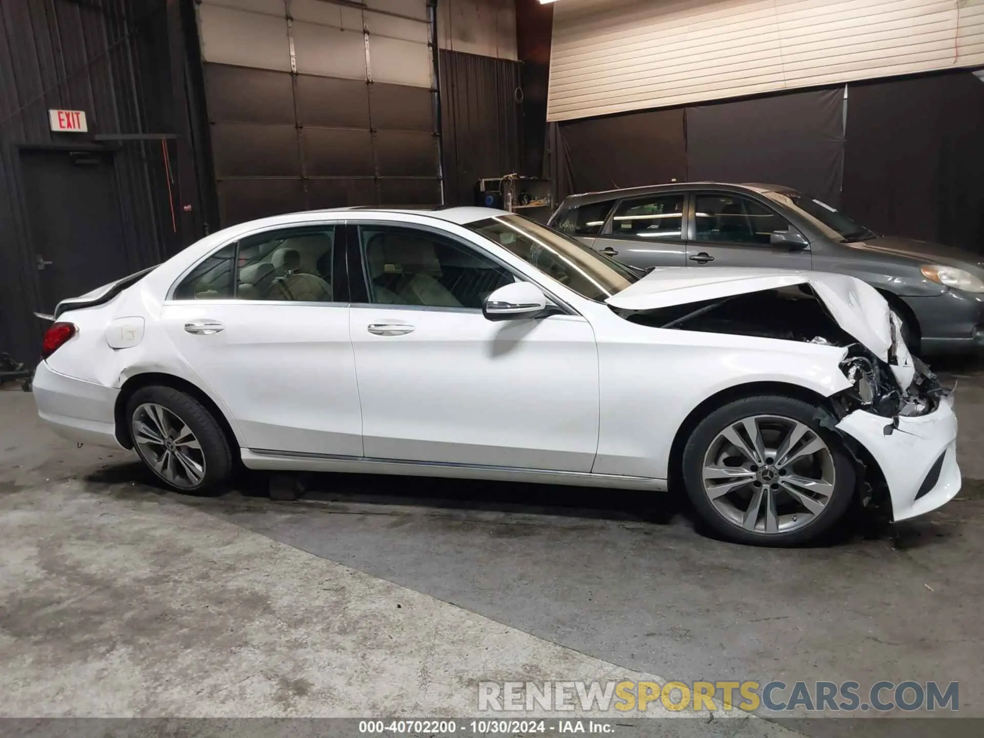 13 fotografías del automóvil dañado 55SWF8EB9KU321278 MERCEDES-BENZ C 300 2019