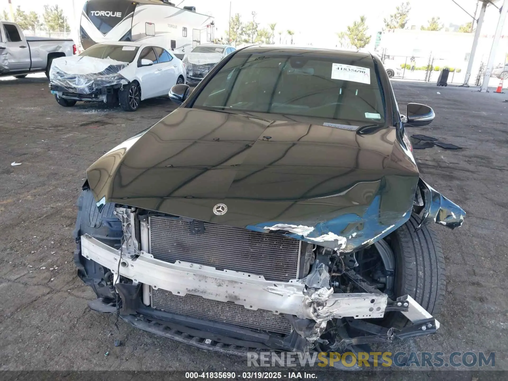 13 fotografías del automóvil dañado WDDWF8DB0KR506709 MERCEDES-BENZ C 300 2019