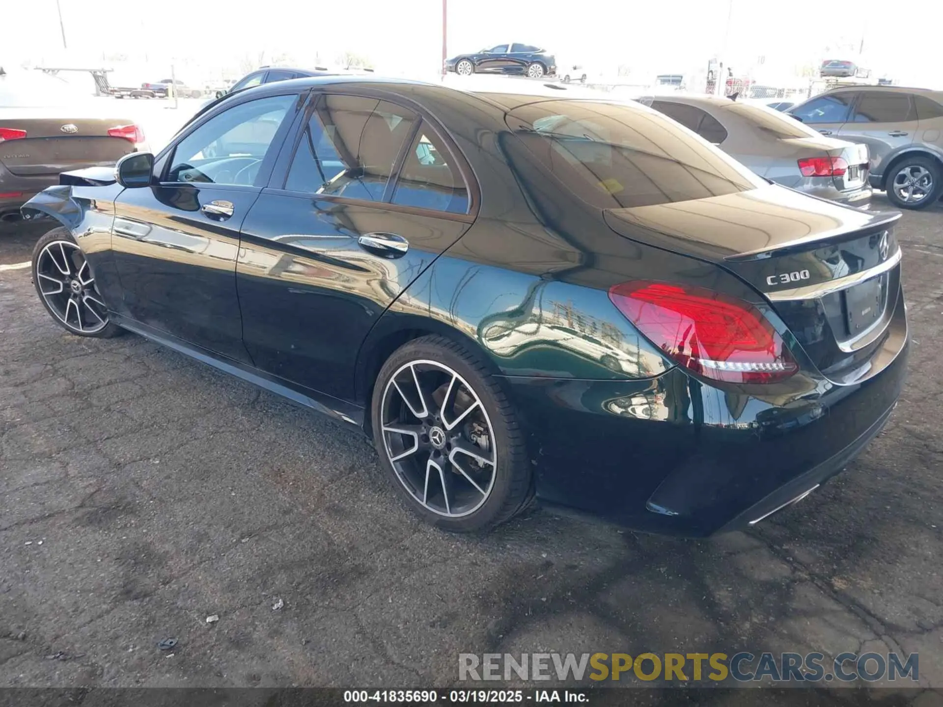 3 fotografías del automóvil dañado WDDWF8DB0KR506709 MERCEDES-BENZ C 300 2019