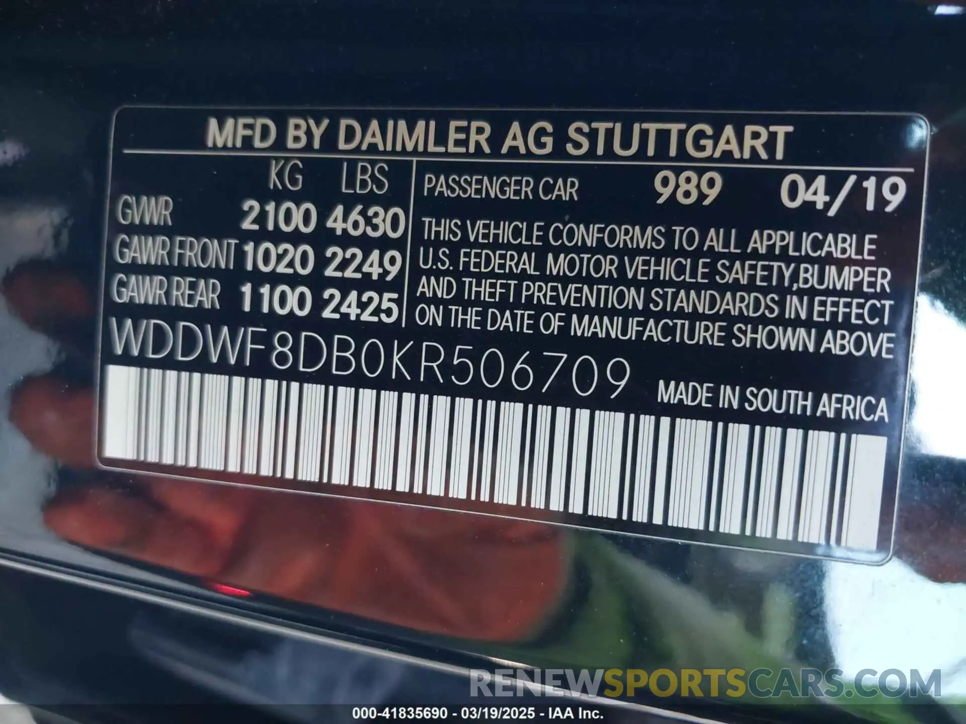 9 fotografías del automóvil dañado WDDWF8DB0KR506709 MERCEDES-BENZ C 300 2019