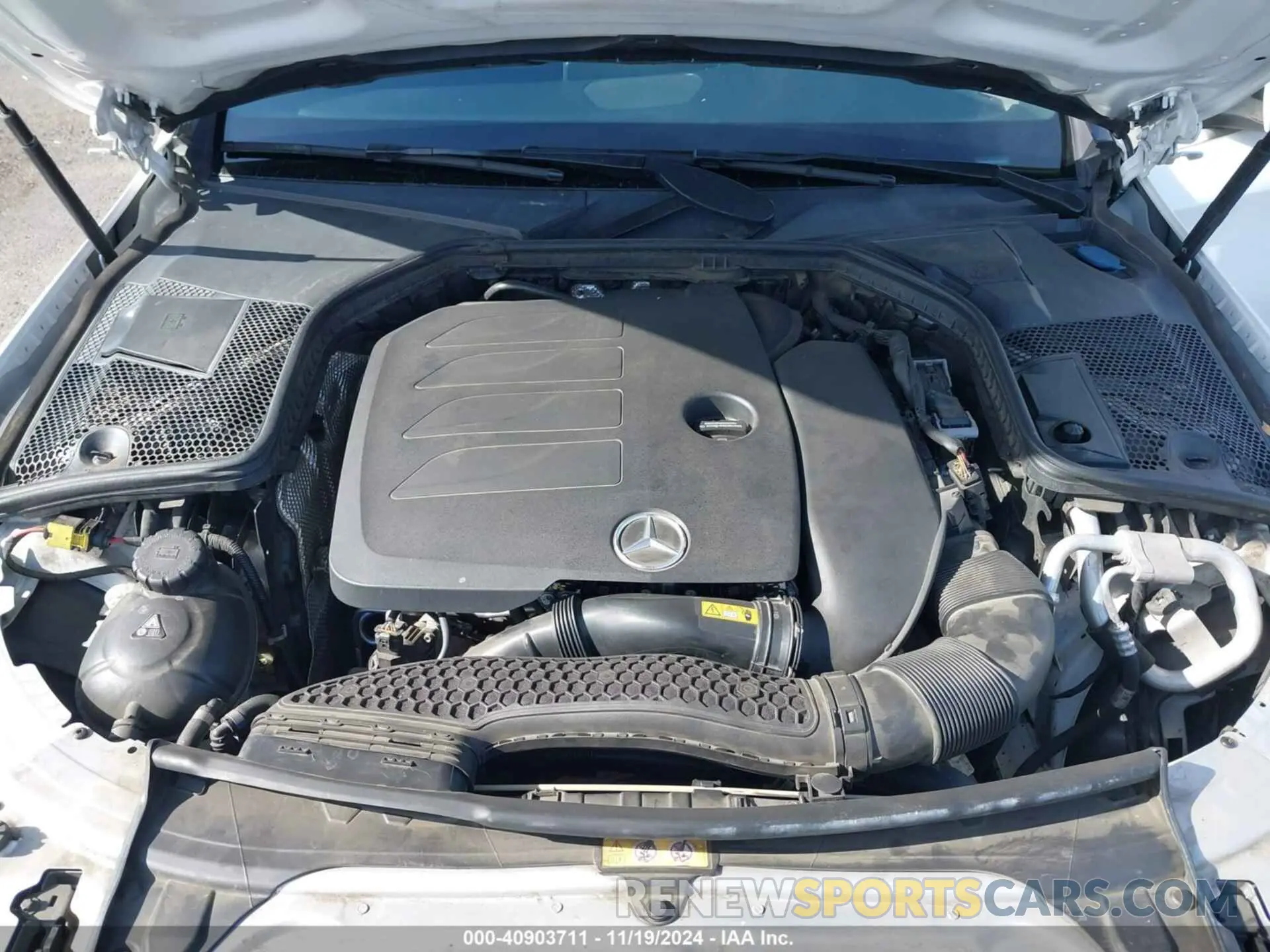 10 fotografías del automóvil dañado WDDWF8DB7KR482361 MERCEDES-BENZ C 300 2019