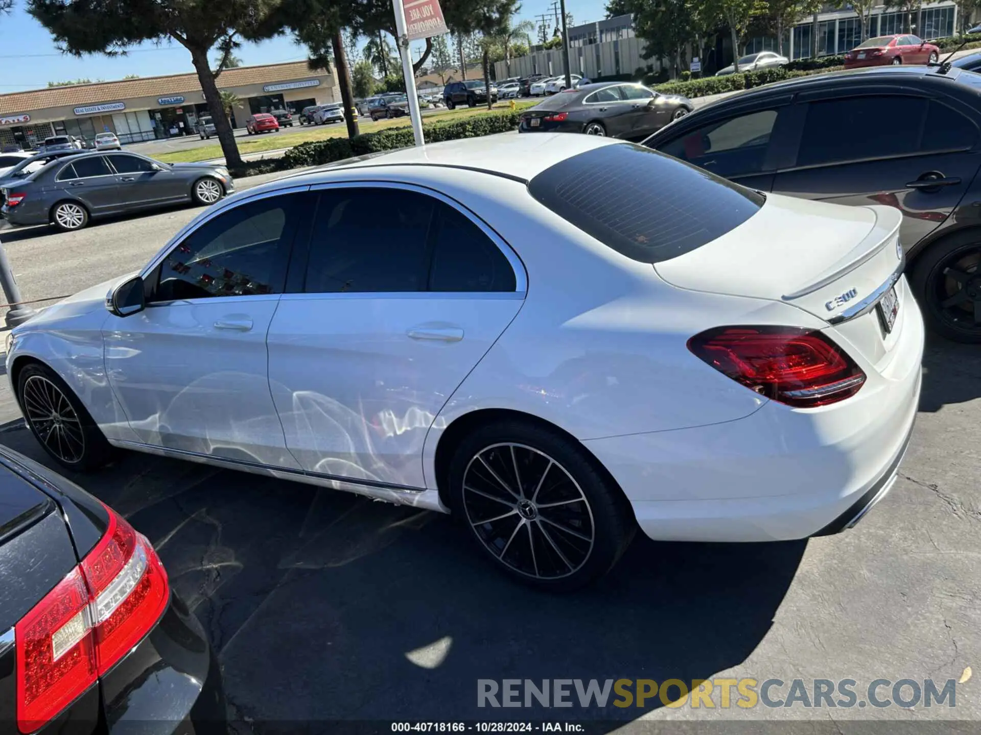 14 fotografías del automóvil dañado WDDWF8DBXKR462377 MERCEDES-BENZ C 300 2019