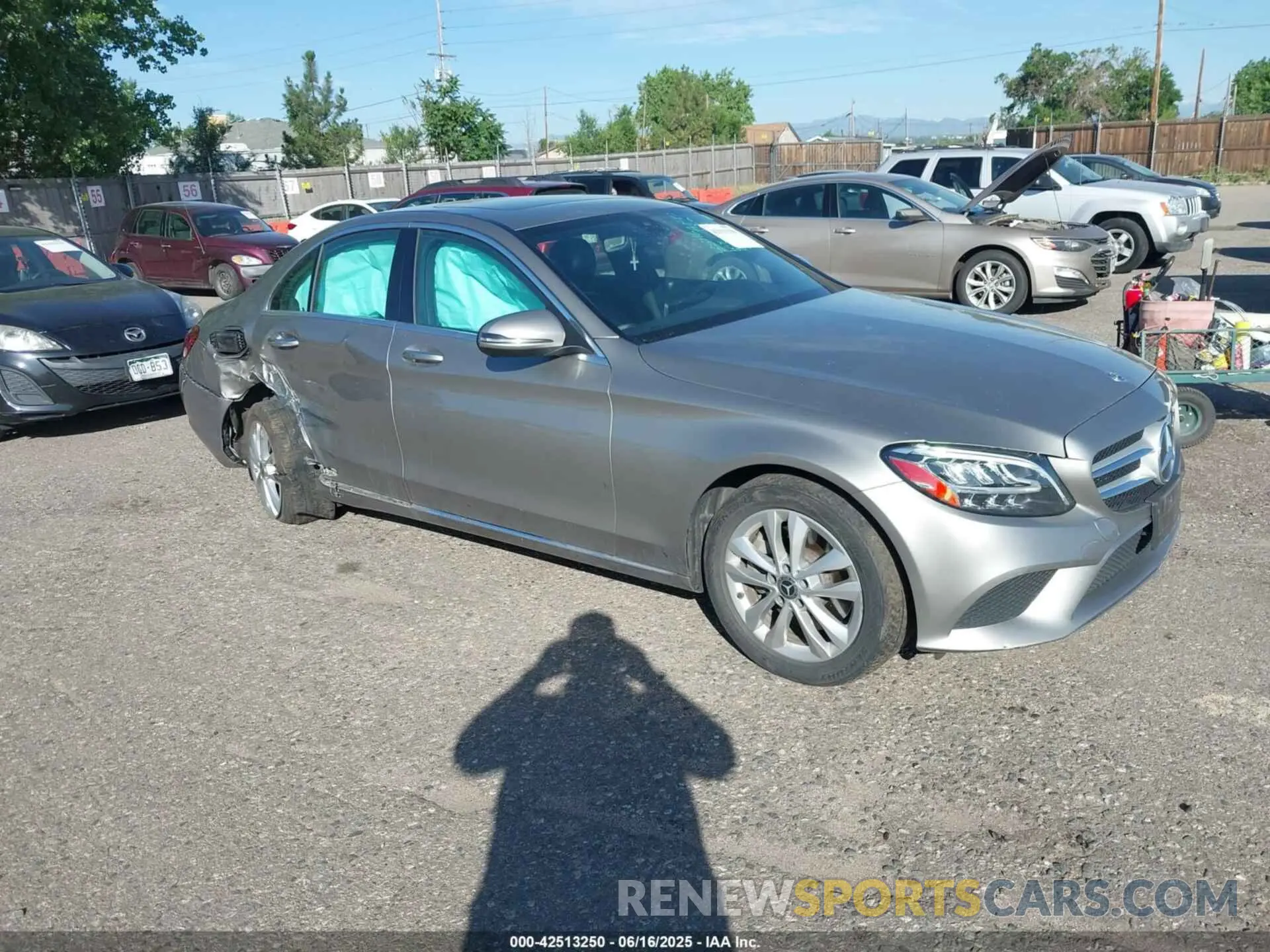 1 fotografías del automóvil dañado WDDWF8EB0KR501850 MERCEDES-BENZ C 300 2019