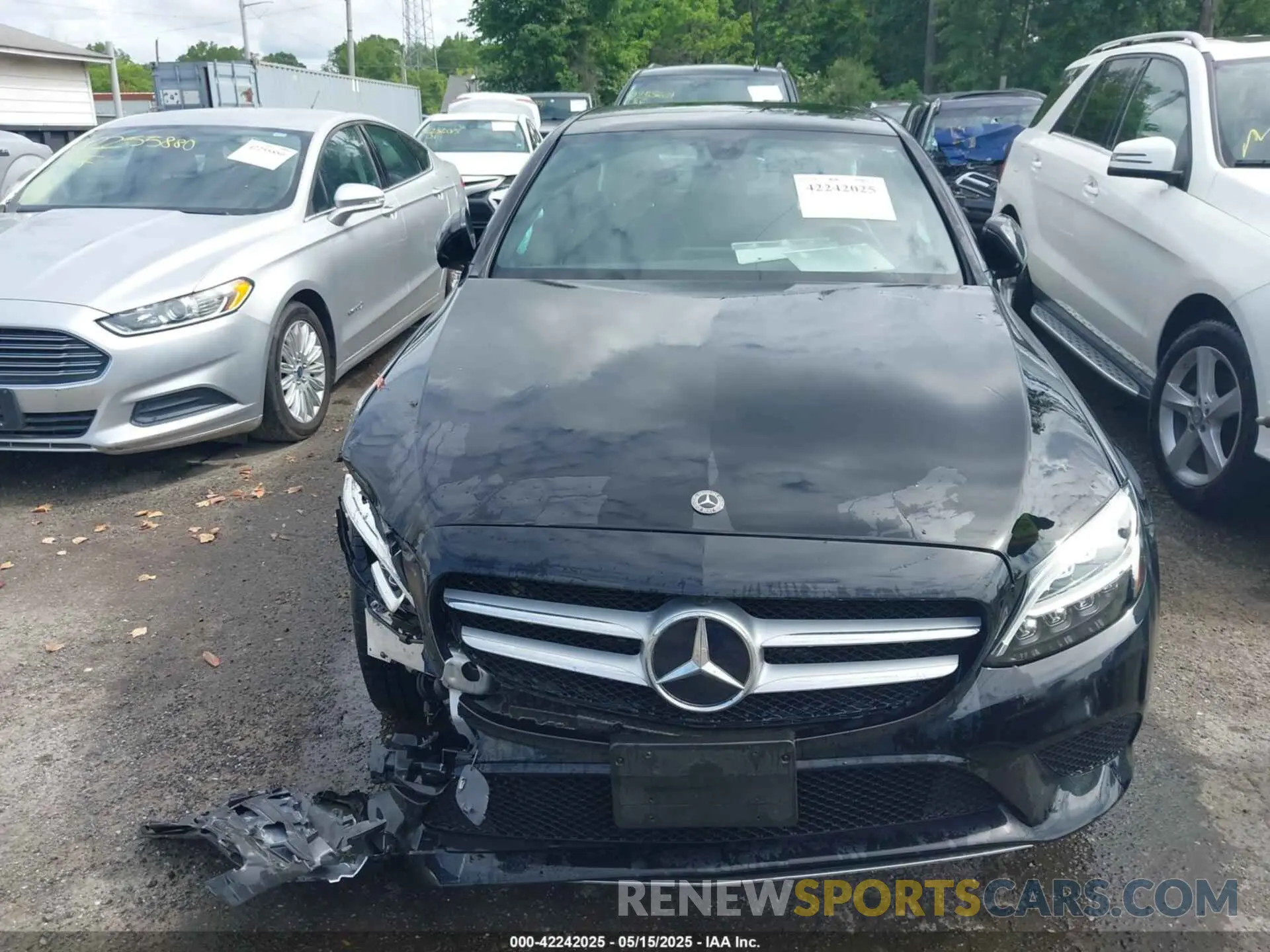 12 fotografías del automóvil dañado WDDWF8EB1KR459513 MERCEDES-BENZ C 300 2019