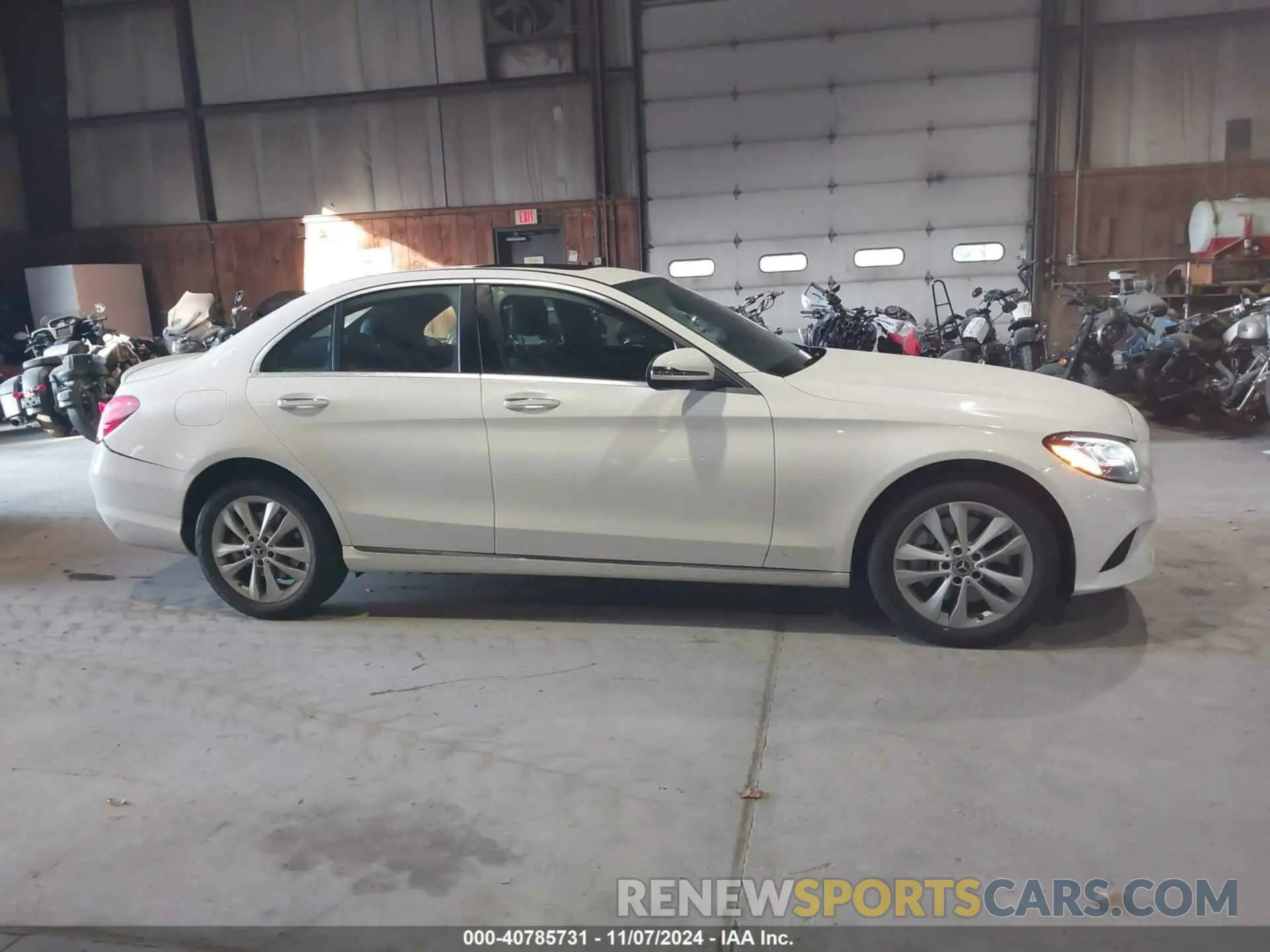 13 fotografías del automóvil dañado WDDWF8EB3KR501678 MERCEDES-BENZ C 300 2019