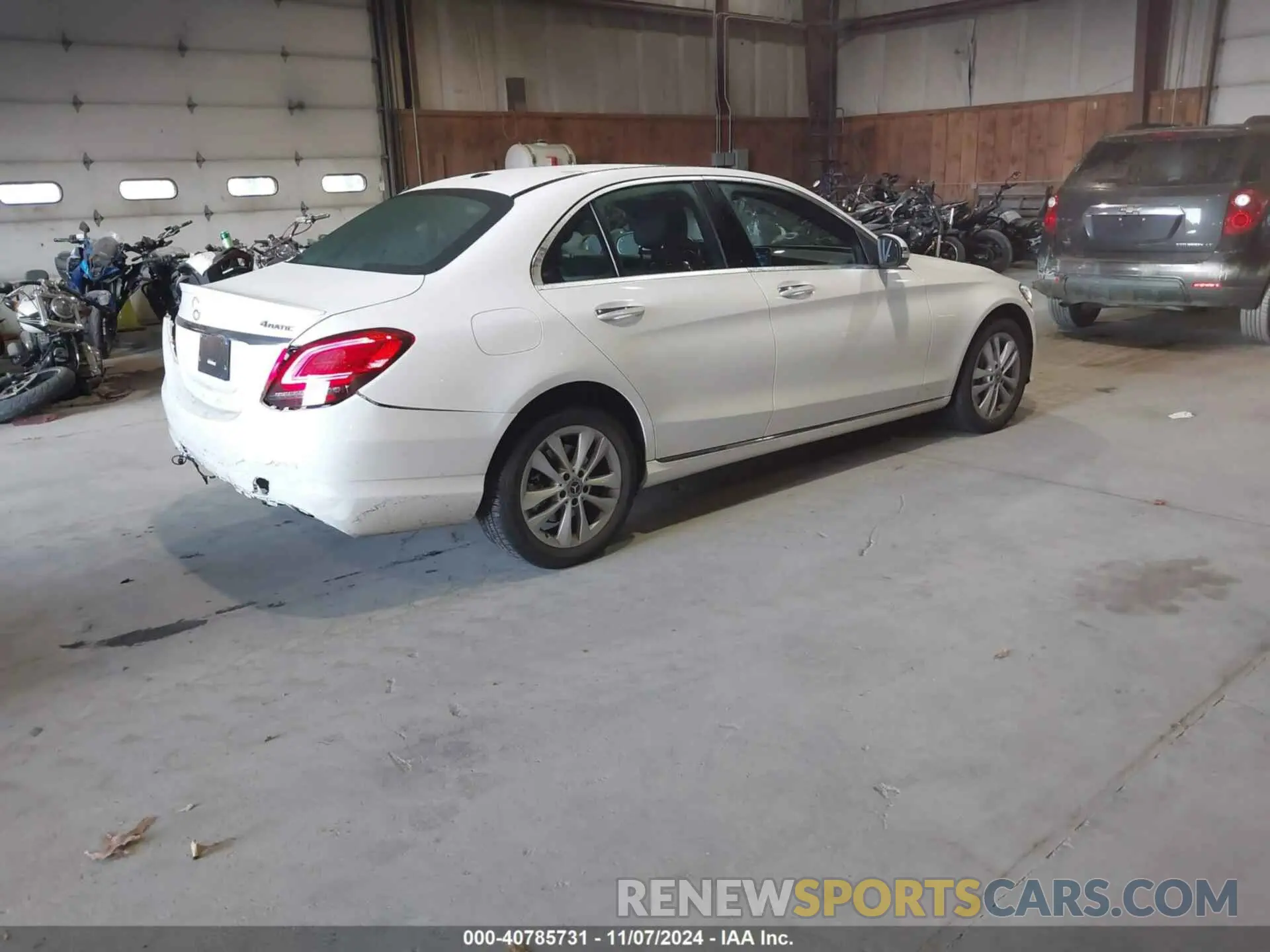 4 fotografías del automóvil dañado WDDWF8EB3KR501678 MERCEDES-BENZ C 300 2019