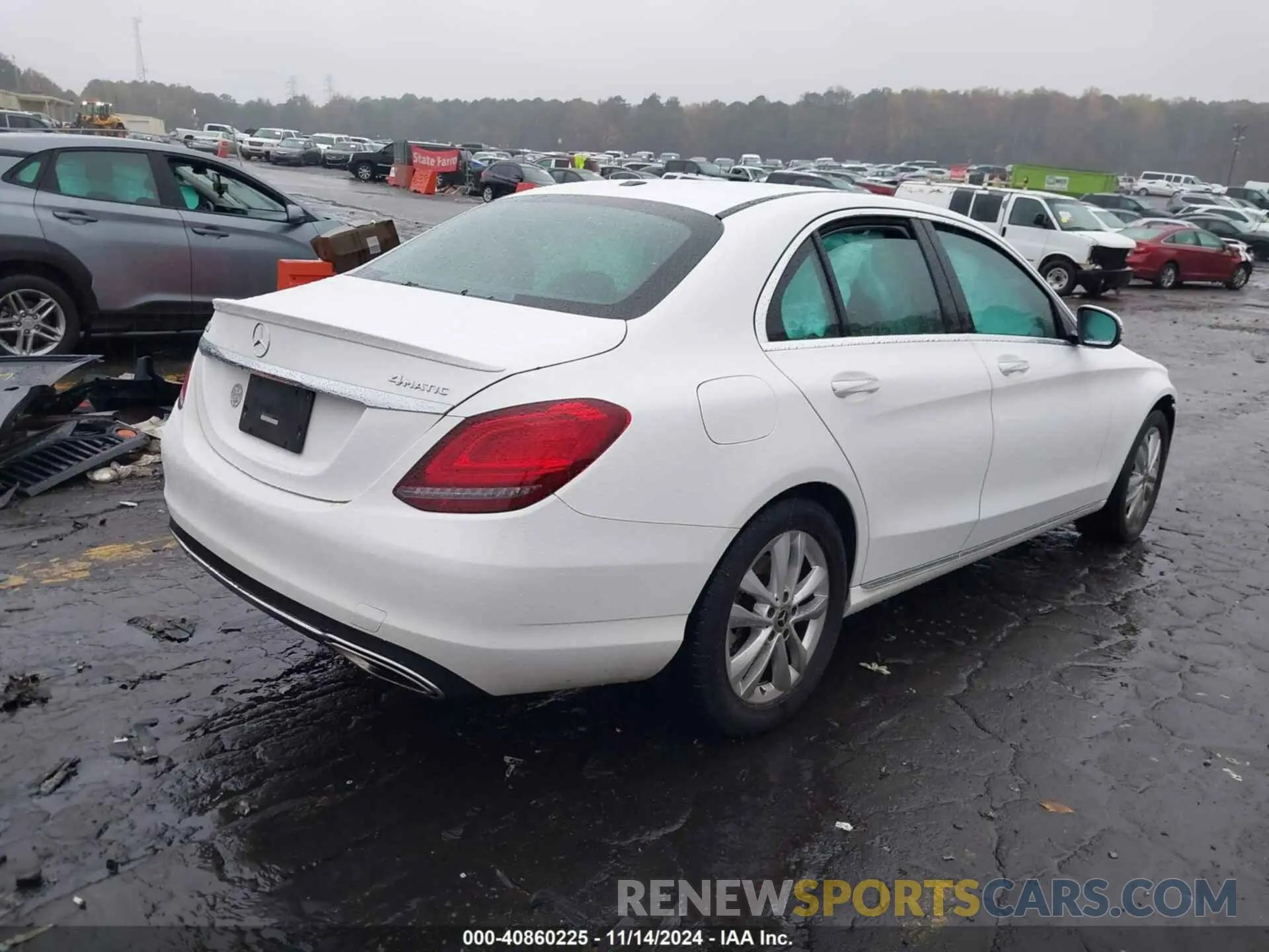 4 fotografías del automóvil dañado WDDWF8EB7KR484397 MERCEDES-BENZ C 300 2019