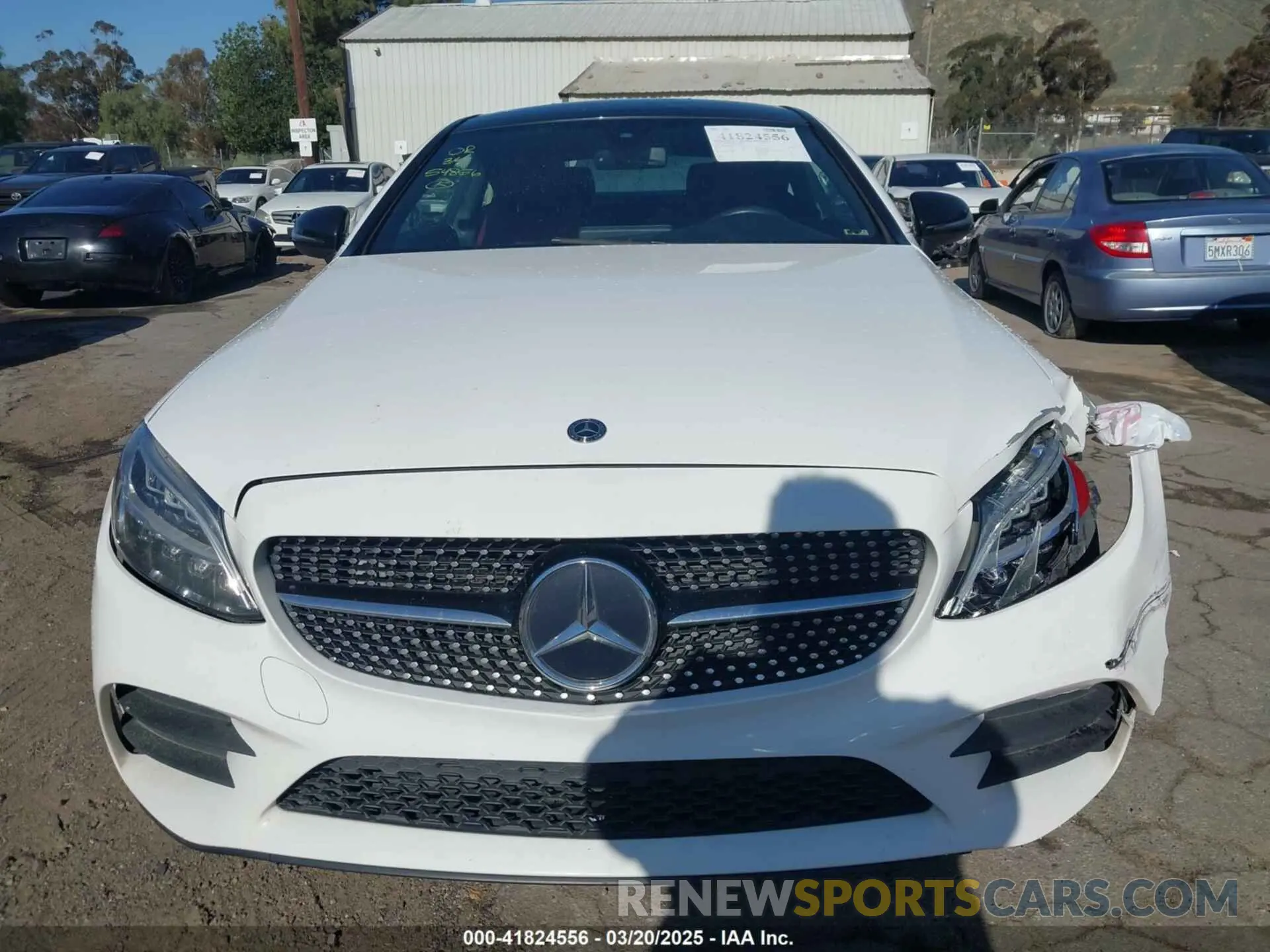 13 fotografías del automóvil dañado WDDWJ8DB1KF844216 MERCEDES-BENZ C 300 2019