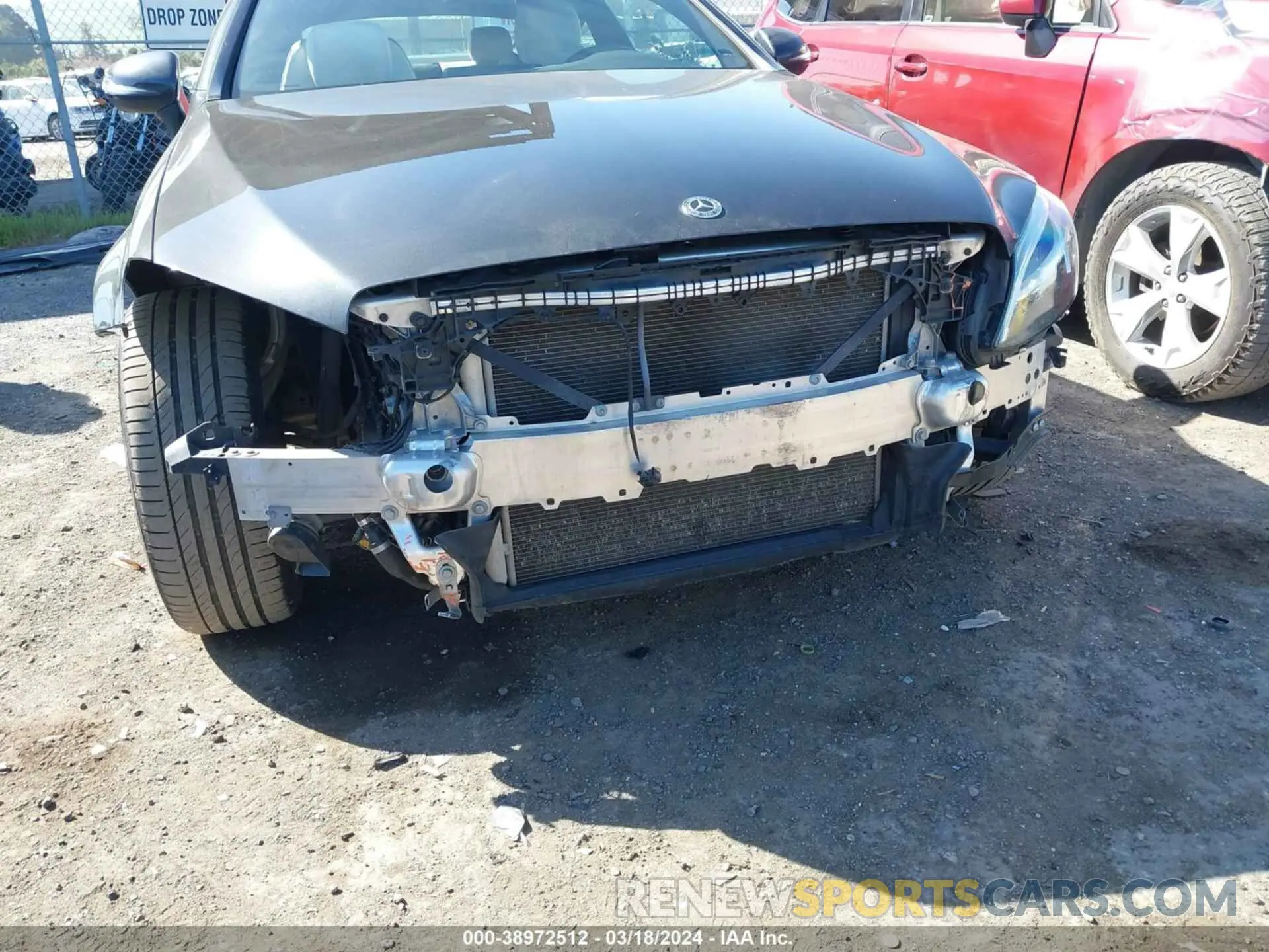 6 fotografías del automóvil dañado WDDWJ8DB4KF877436 MERCEDES-BENZ C 300 2019