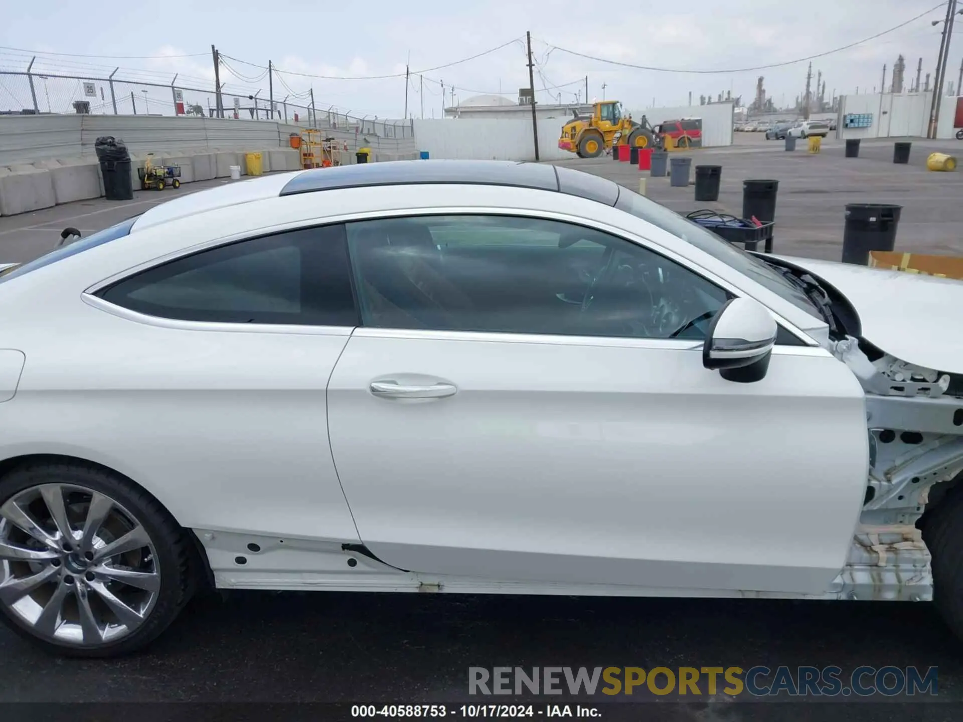 14 fotografías del automóvil dañado WDDWJ8DB6KF800406 MERCEDES-BENZ C 300 2019