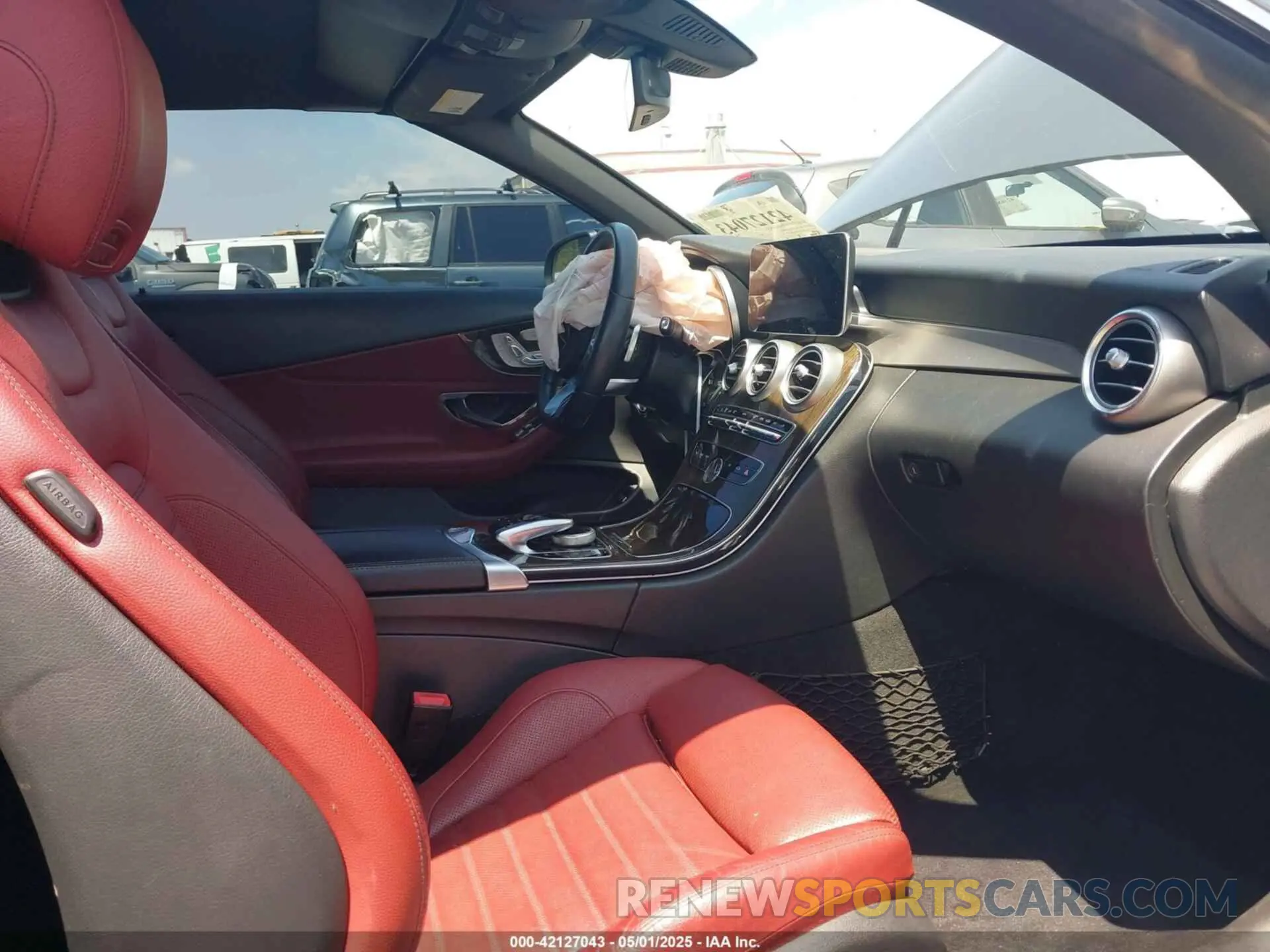 5 fotografías del automóvil dañado WDDWK8DB4KF901750 MERCEDES-BENZ C 300 2019