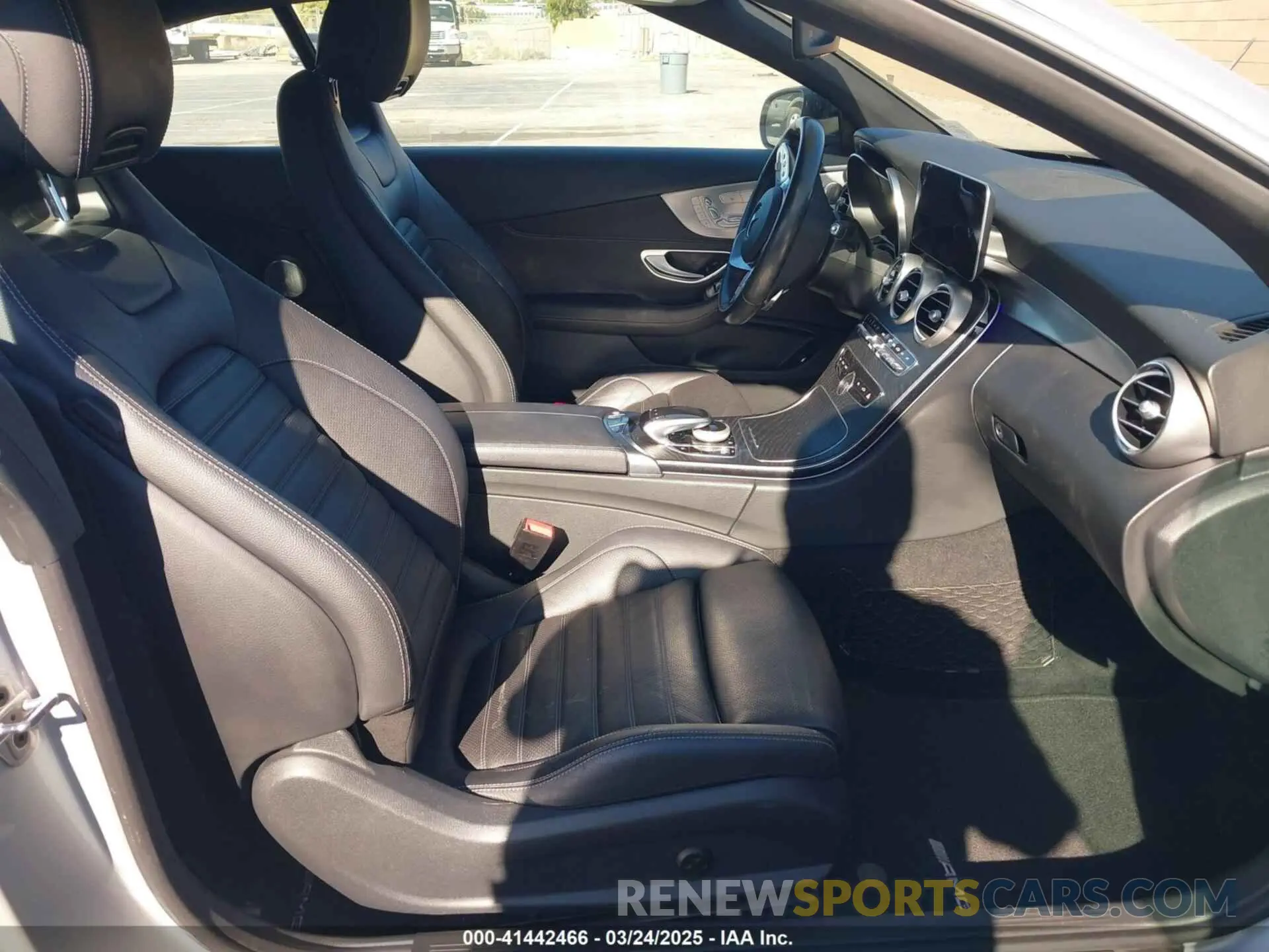 5 fotografías del automóvil dañado WDDWK8DB6KF856343 MERCEDES-BENZ C 300 2019