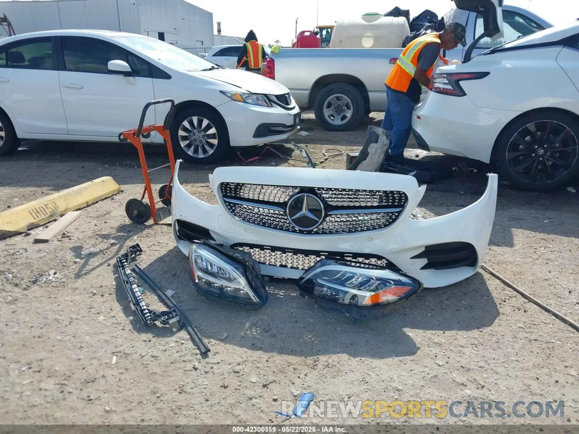 12 fotografías del automóvil dañado 55SWF8DB0LU325495 MERCEDES-BENZ C 300 2020