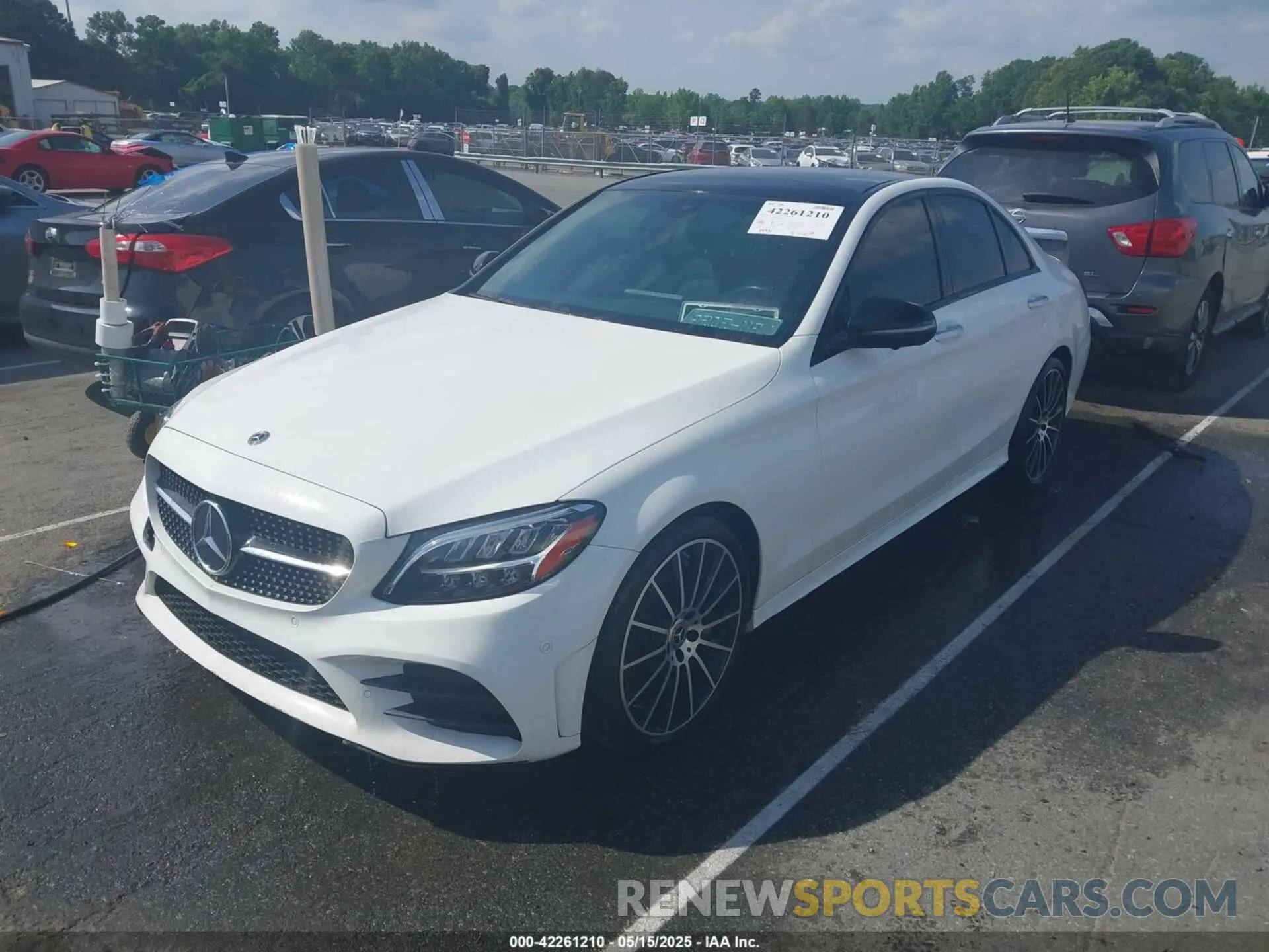 2 fotografías del automóvil dañado 55SWF8DB0LU326579 MERCEDES-BENZ C 300 2020