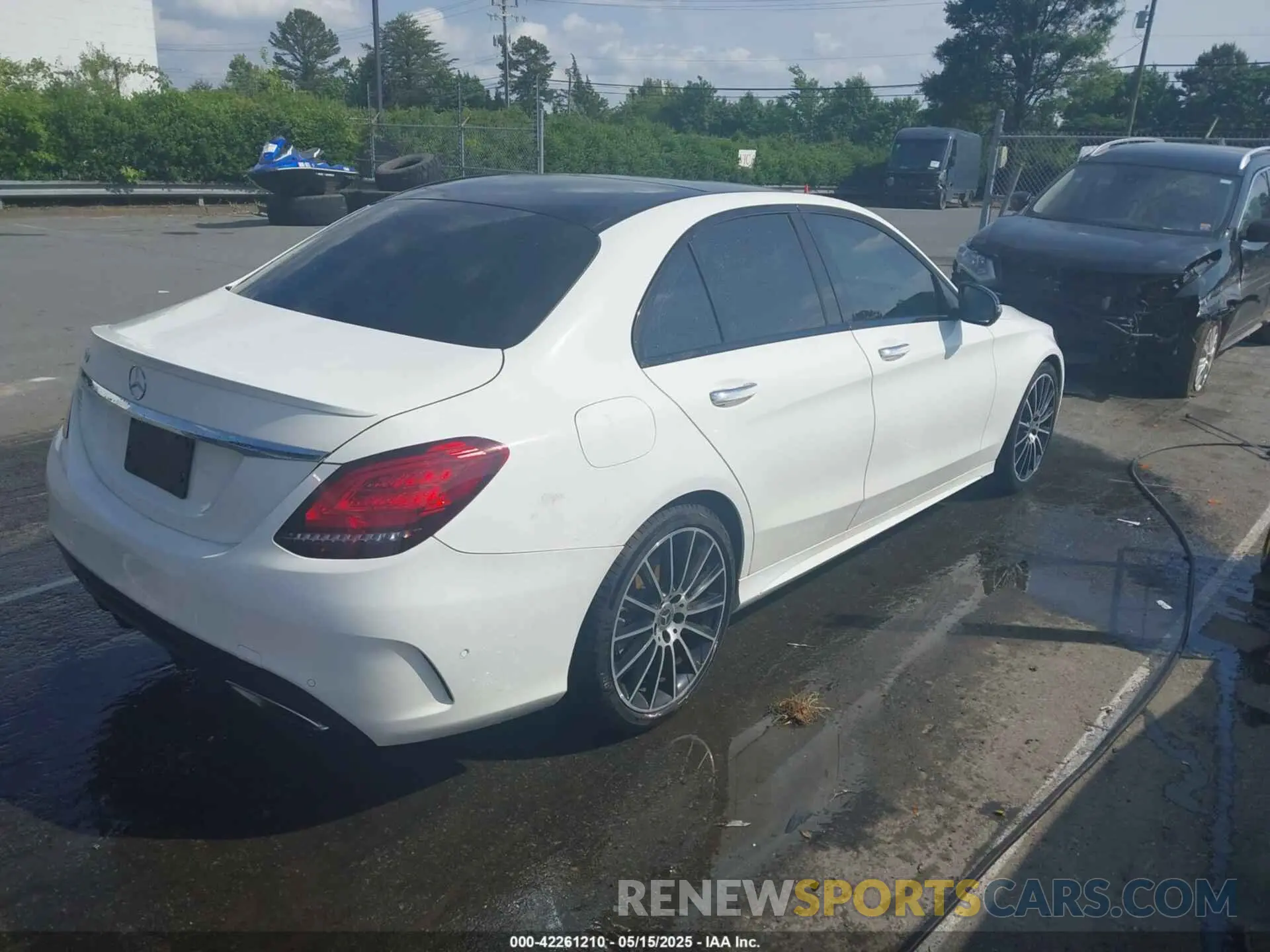 4 fotografías del automóvil dañado 55SWF8DB0LU326579 MERCEDES-BENZ C 300 2020