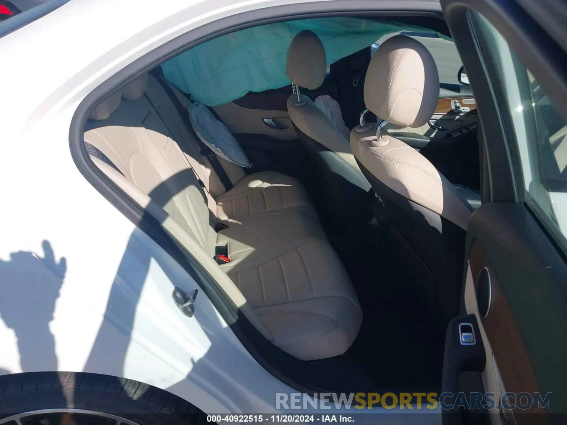8 fotografías del automóvil dañado 55SWF8DB1LU322850 MERCEDES-BENZ C 300 2020