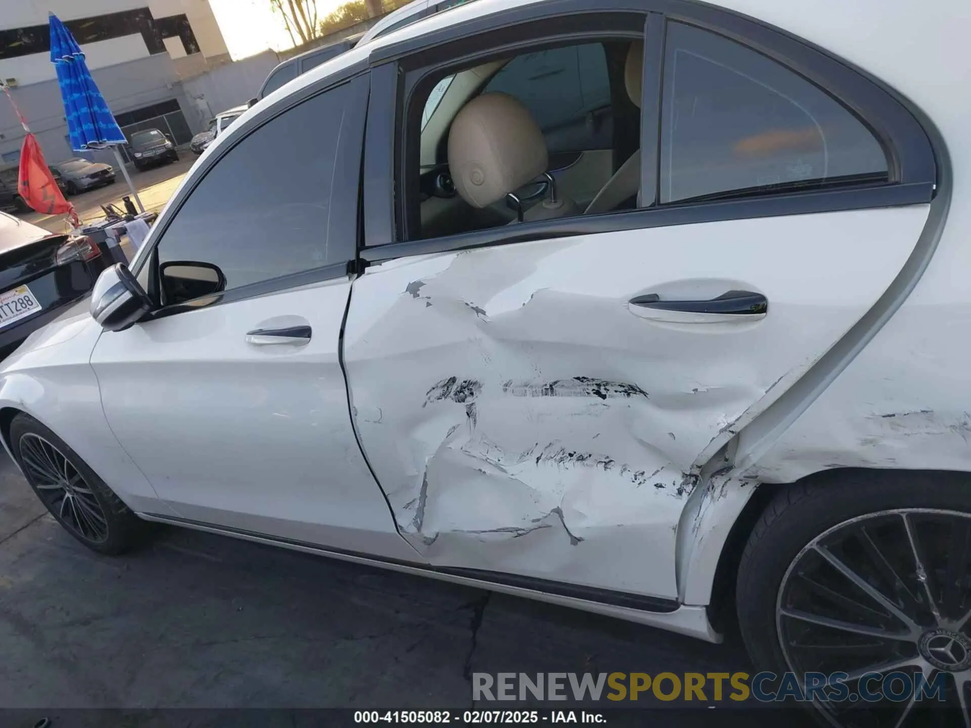 15 fotografías del automóvil dañado 55SWF8DB6LU323315 MERCEDES-BENZ C 300 2020