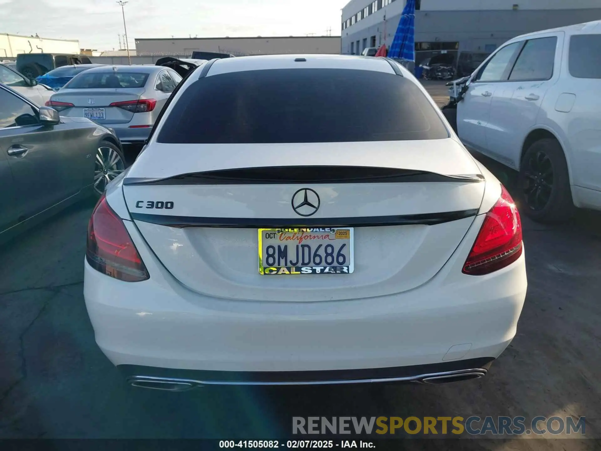 17 fotografías del automóvil dañado 55SWF8DB6LU323315 MERCEDES-BENZ C 300 2020