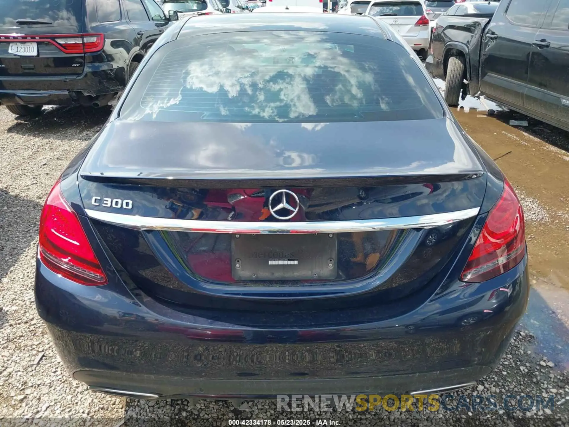 17 fotografías del automóvil dañado 55SWF8DB6LU326893 MERCEDES-BENZ C 300 2020