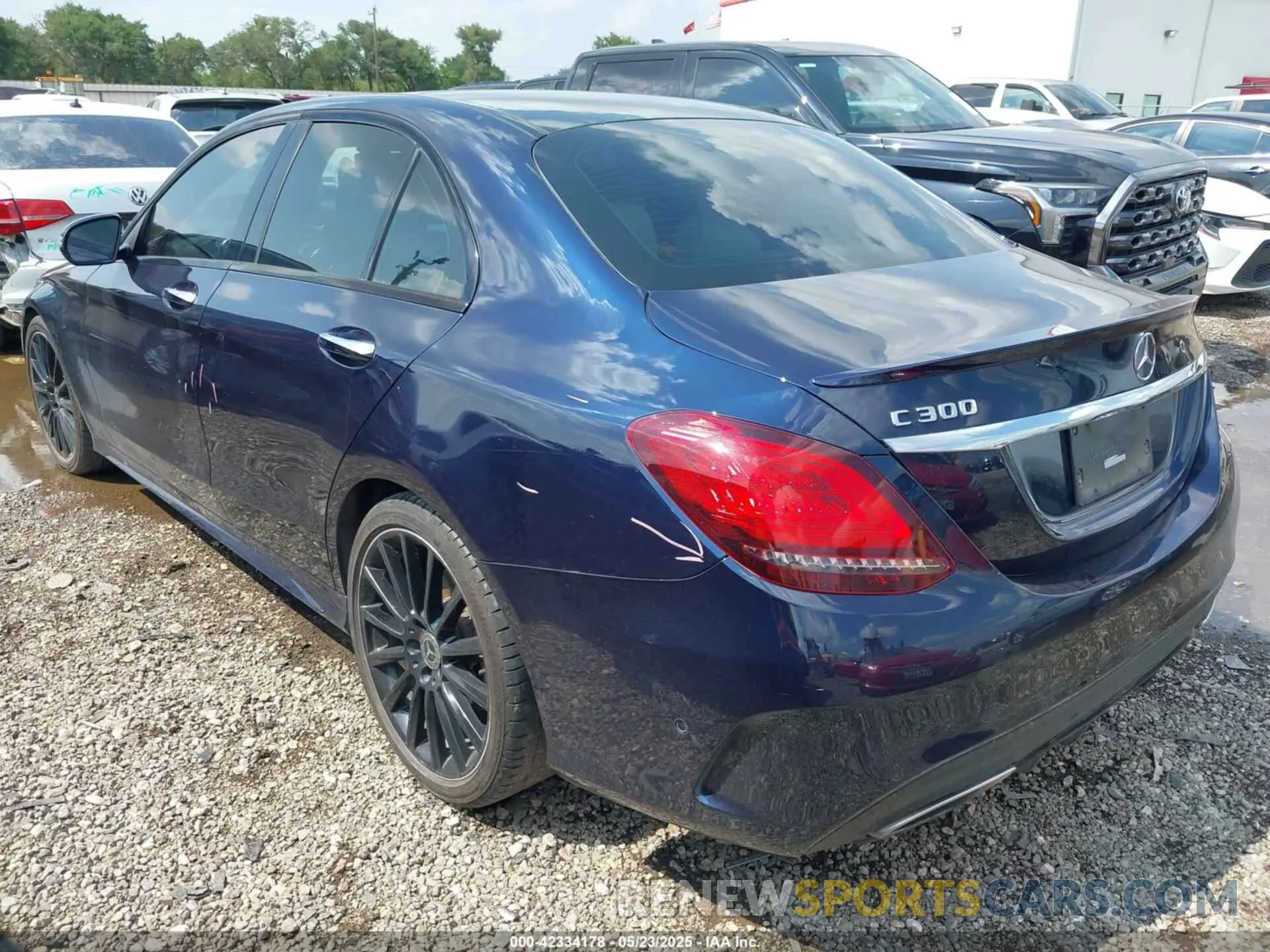 3 fotografías del automóvil dañado 55SWF8DB6LU326893 MERCEDES-BENZ C 300 2020